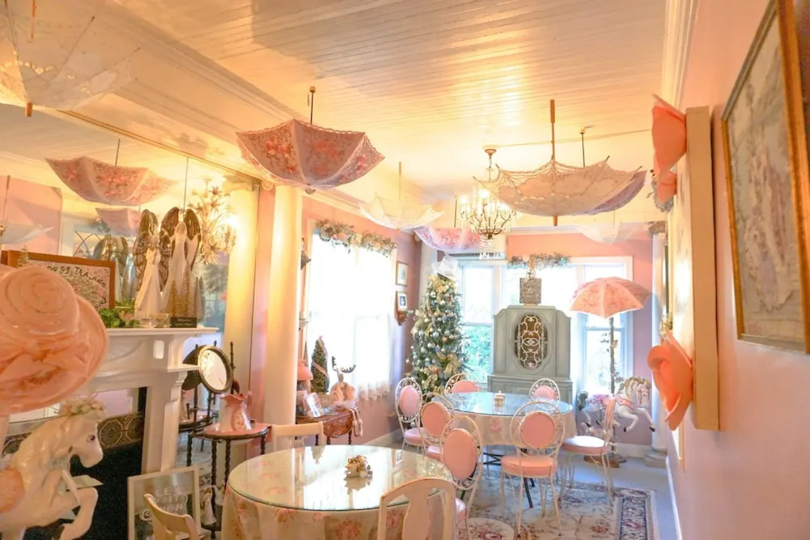 Mathis House, A Victorian Bed & Breakfast and Tea Room at 600 Main