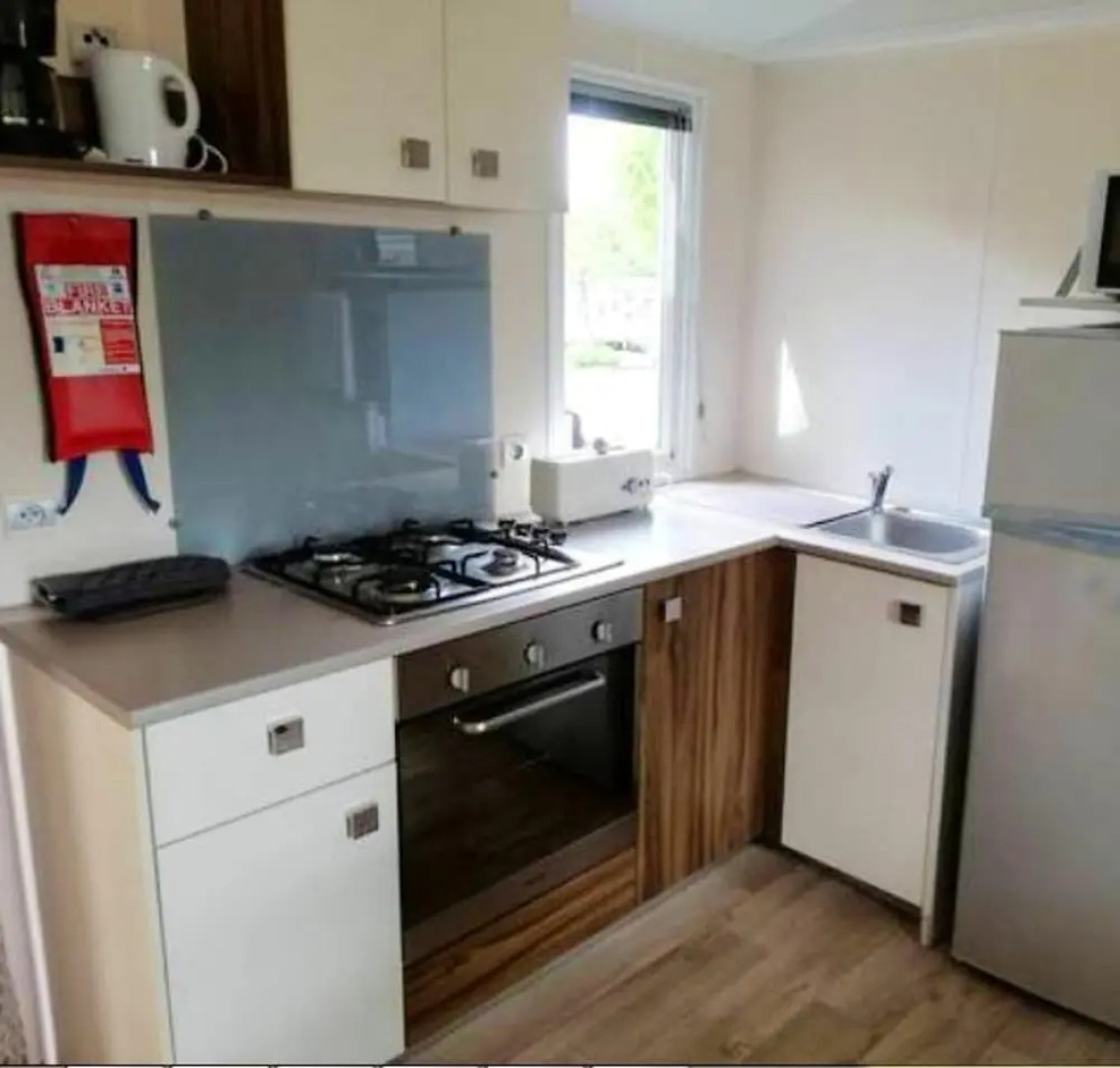 Property With 2 Bedrooms in Saint-jean-de-monts, With Shared Pool, Furnished Terrace and Wifi - 1 km From the Beach