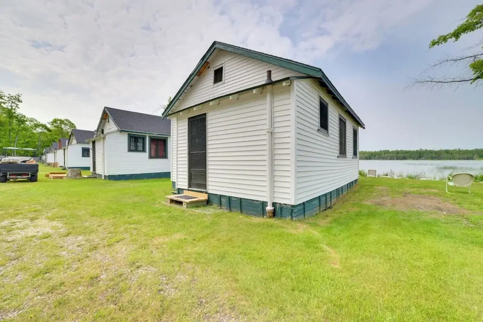 Sandy Beach & Sunset Views: Cedarville Cabin!