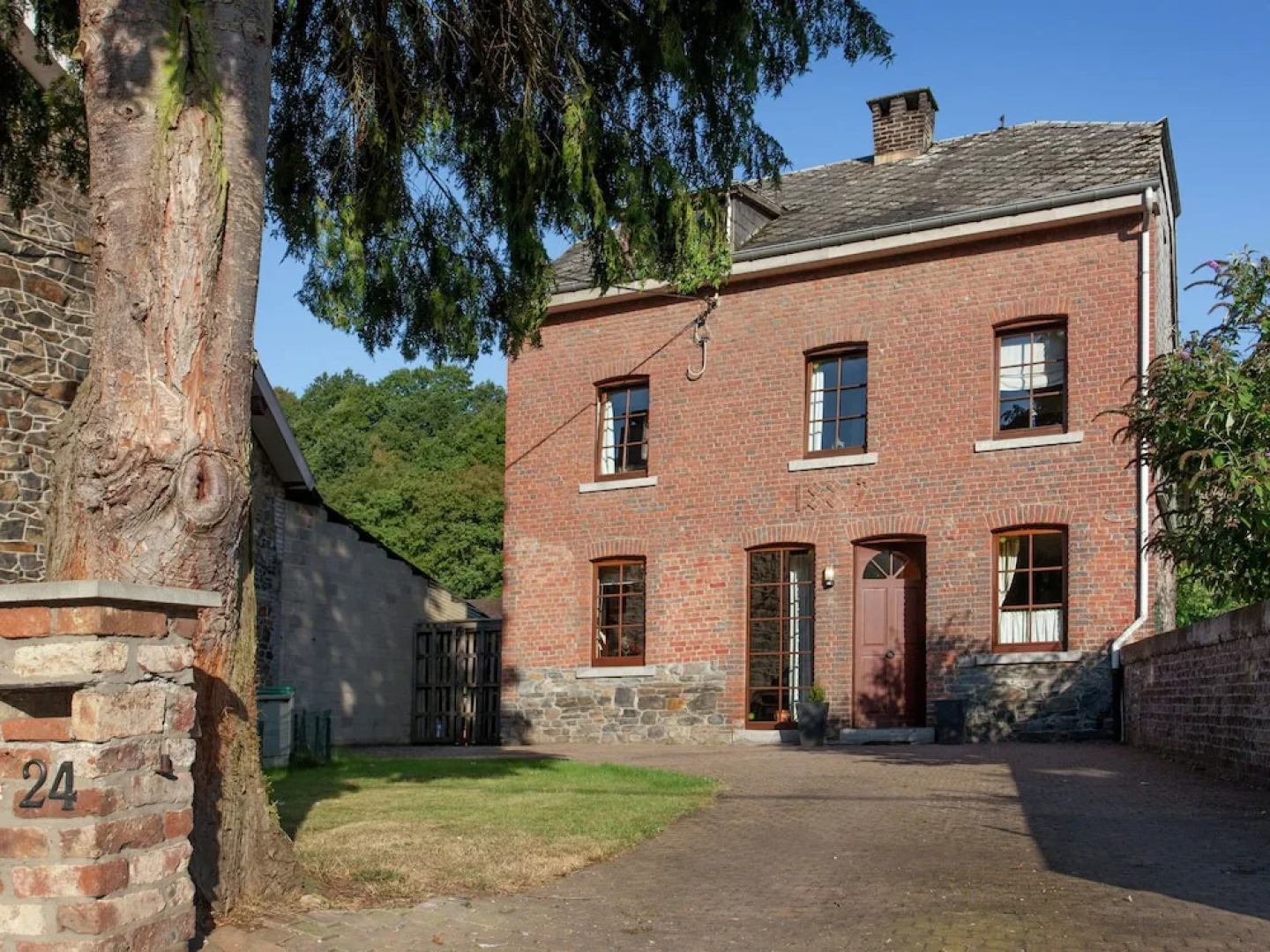 Beautiful Cottage in Coo With Private Pool