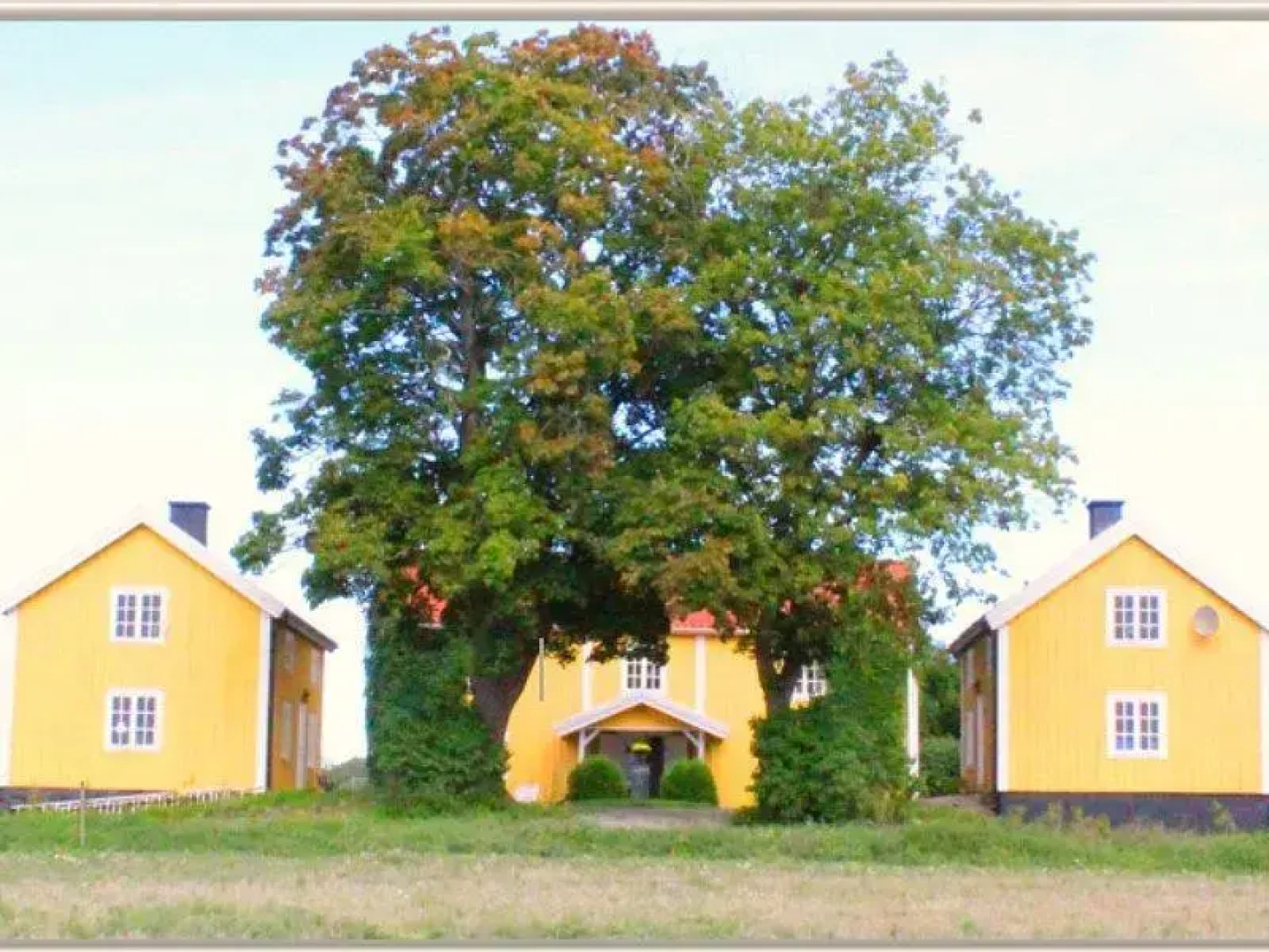 Hacksta Västergård B&B