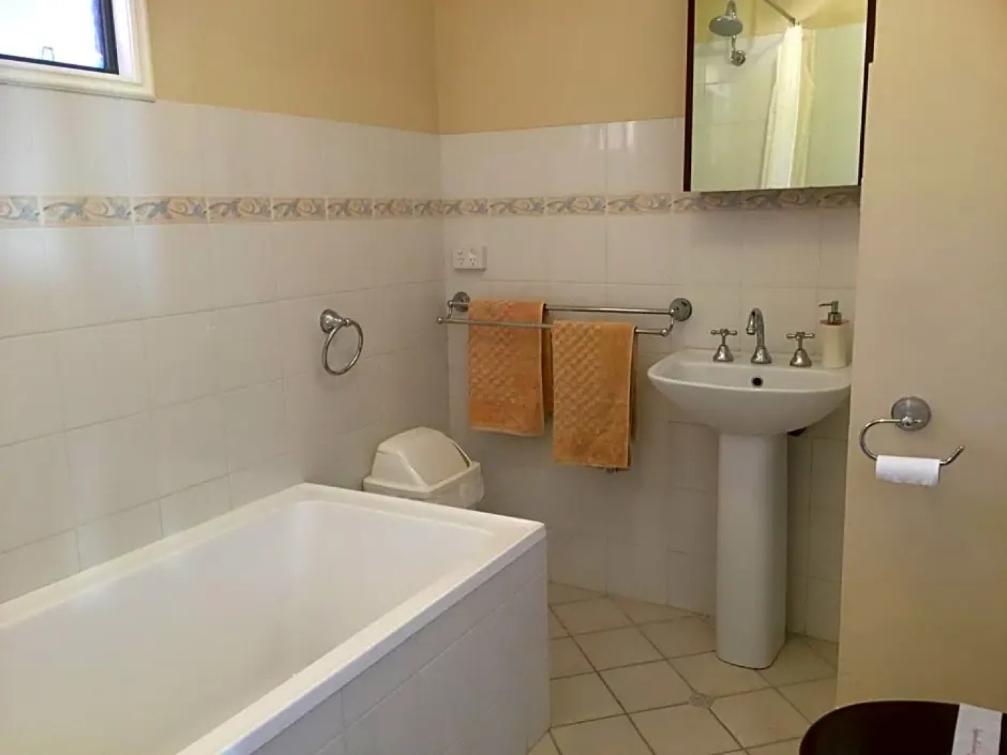 The Nosh and Nod - Howick Street