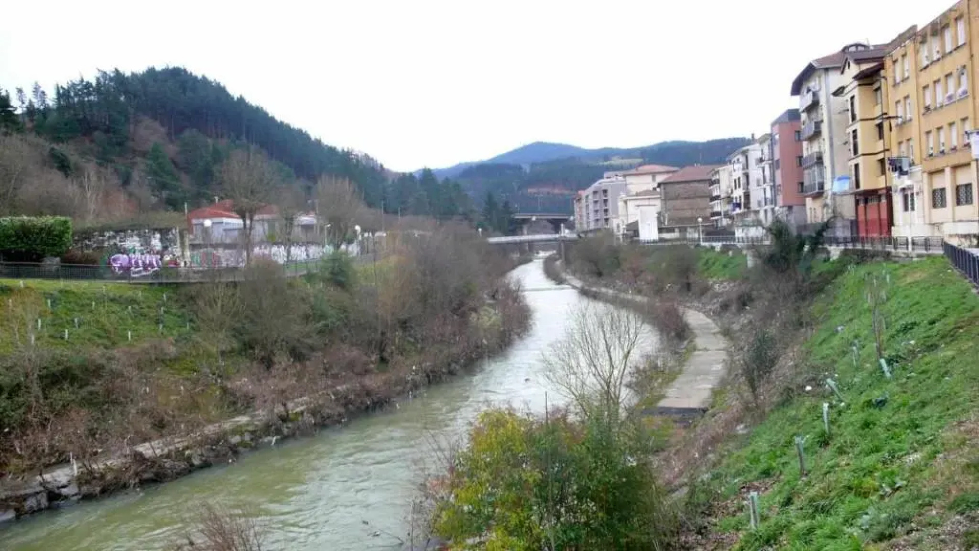 Piso Rio Nervión 15 Minutos Bilbao