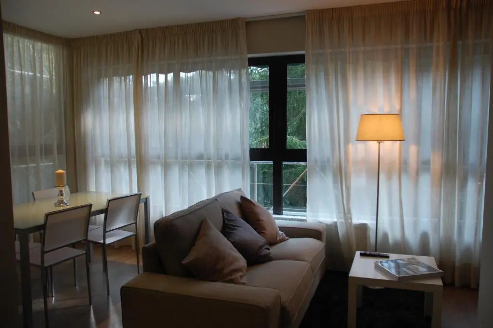 Montseny Suites & Apartments