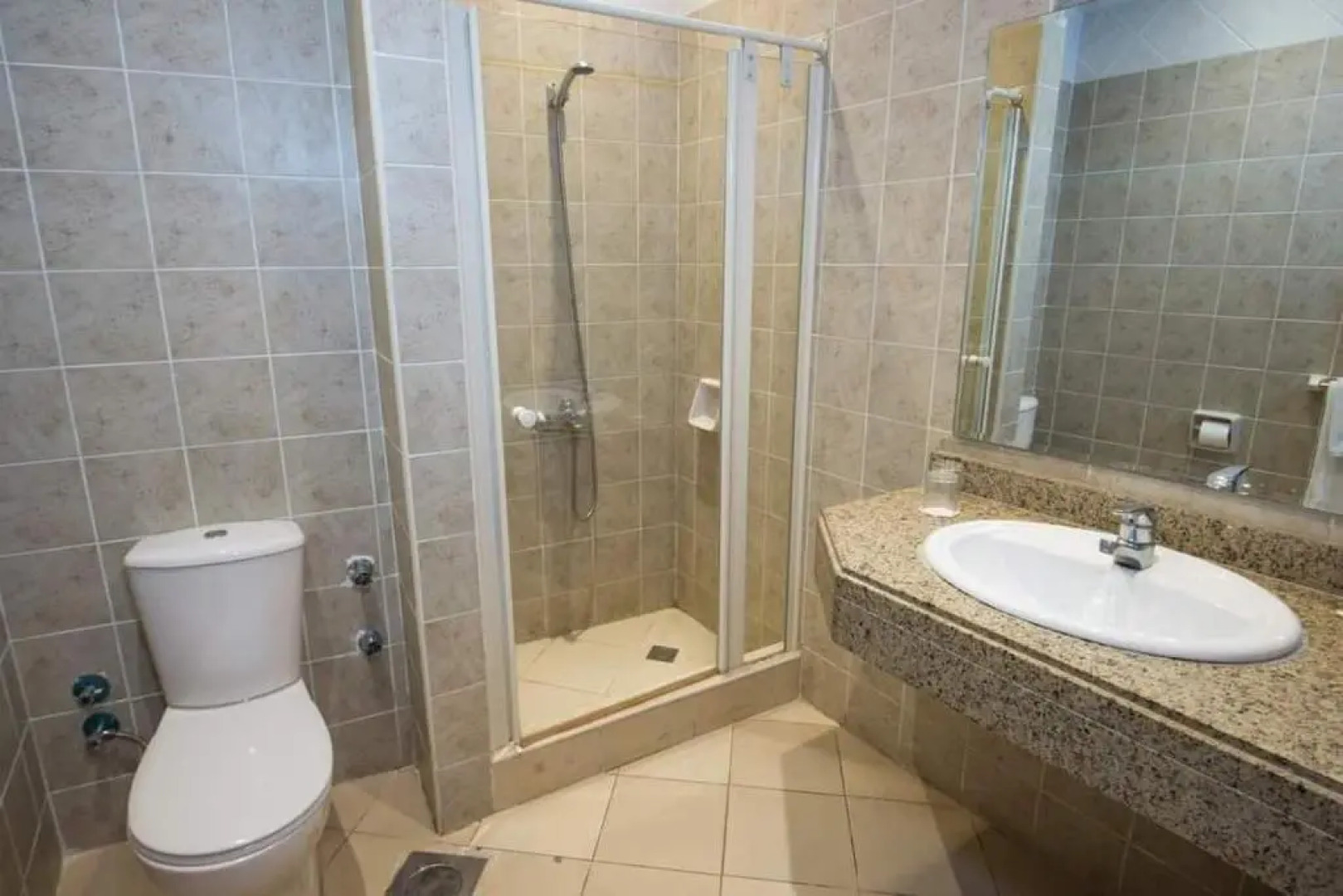 Eagles Downtown Zahabia & Beach Resort