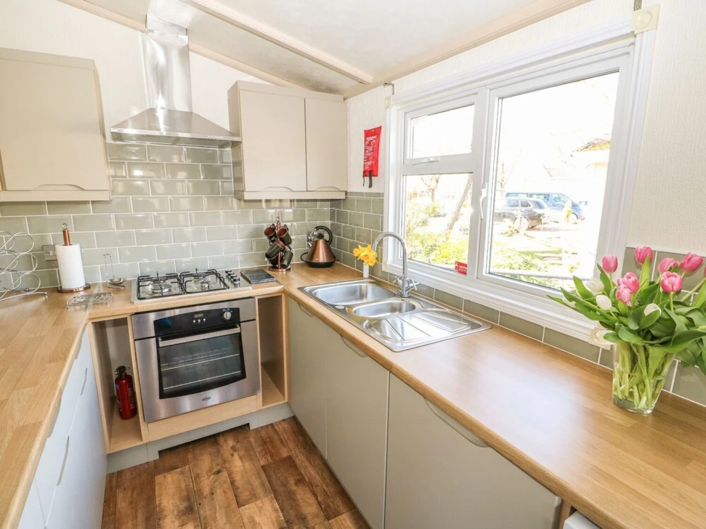 No 4 Elm Drive, Lincoln