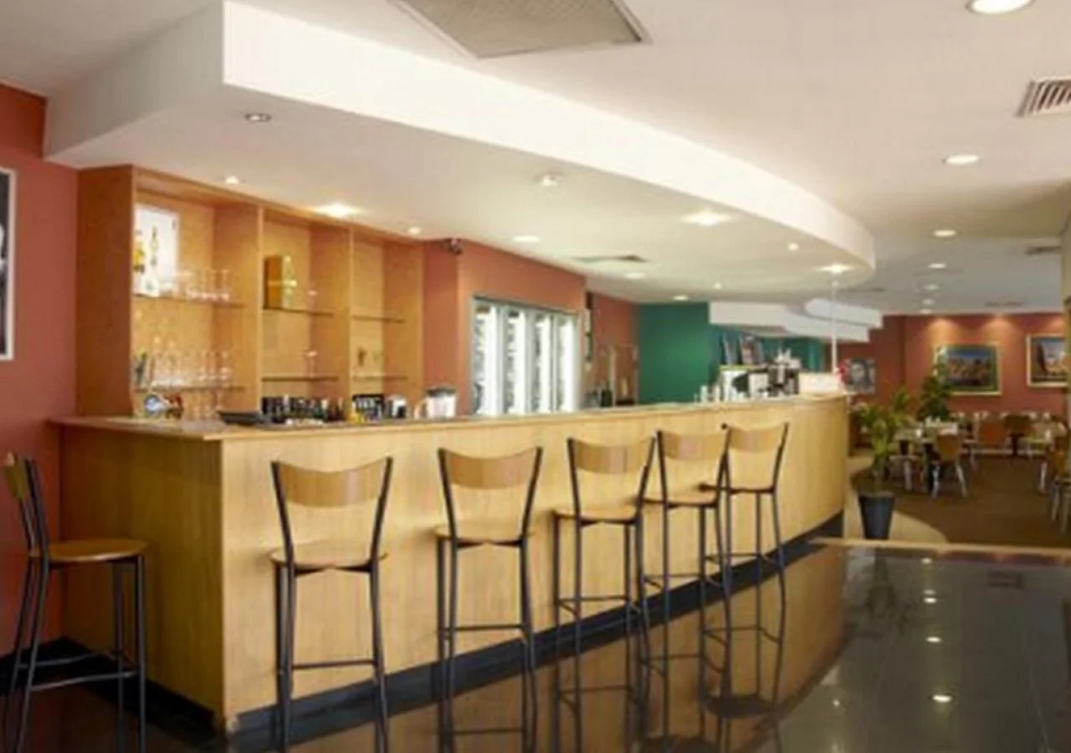 The Lodge Motel, Newman