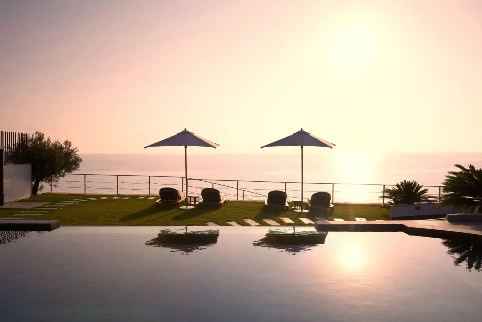 Villa OMNIA - Luxury Bound on Earth