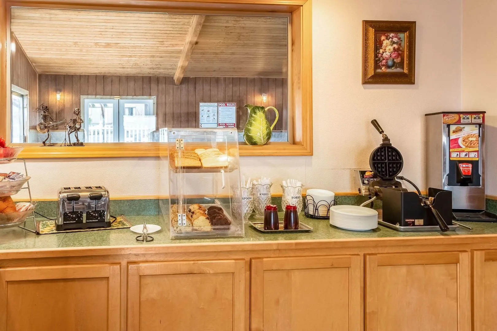 Econo Lodge Inn & Suites Madras