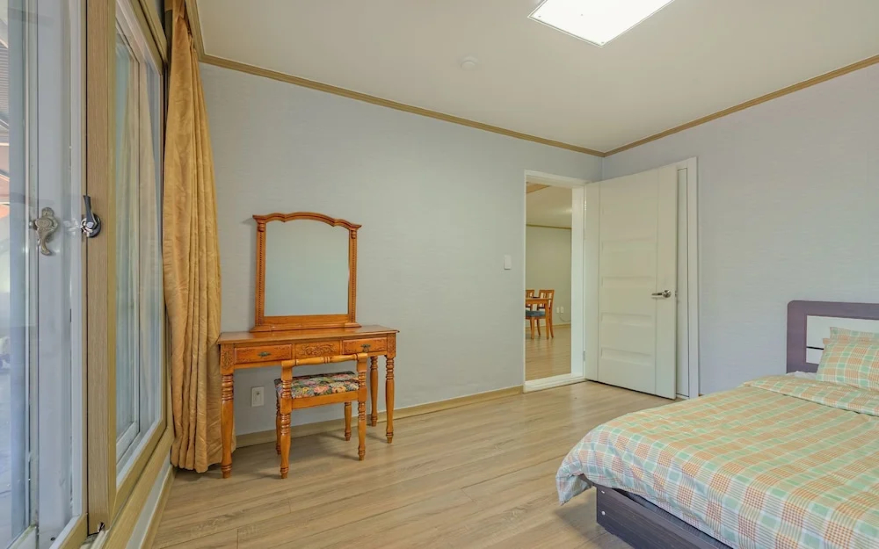 Sancheong Sinsegye Jirisan Resort