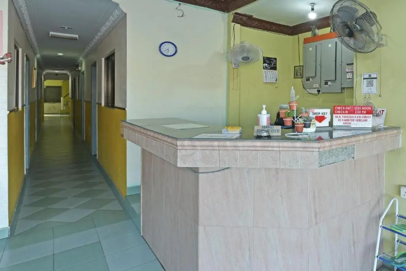 OYO 90736 Lh Resak Motel