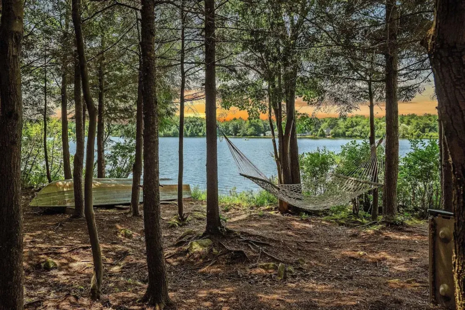Tranquil Waterside by Avantstay Lakefront + Dock, Game Room, Views