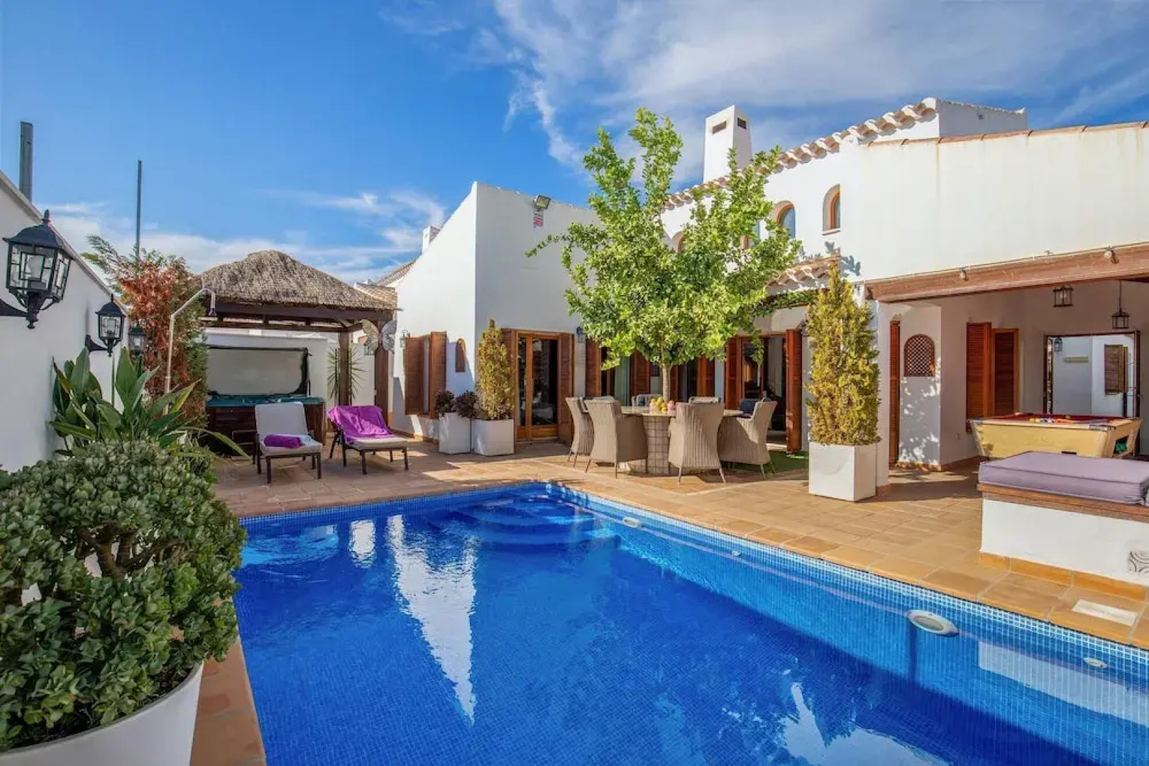 Luxurious Villa in Baños y Mendigo, Spain - Perfect for Families and Groups