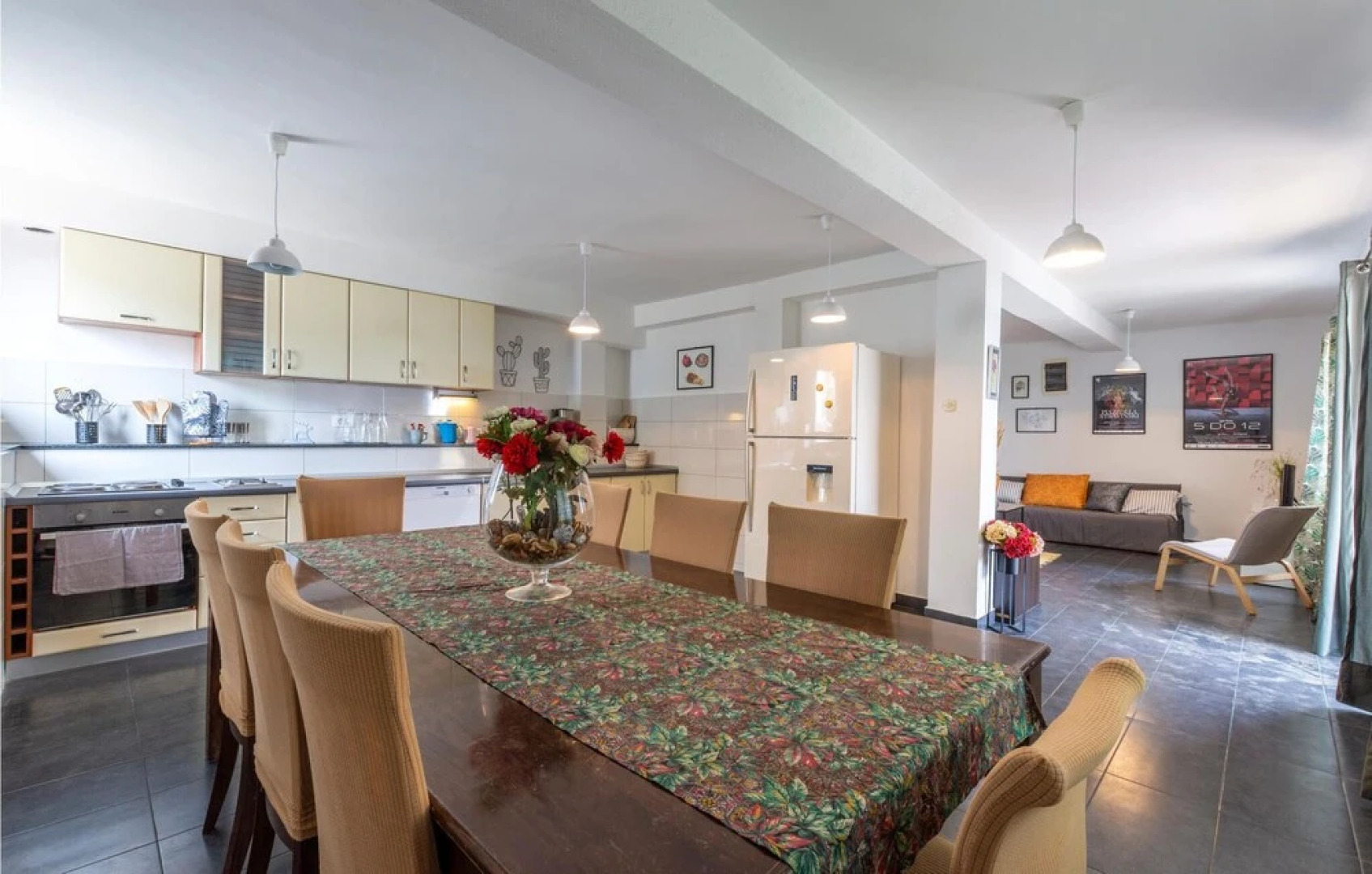 Amazing Home in Sevid With Wifi and 9 Bedrooms