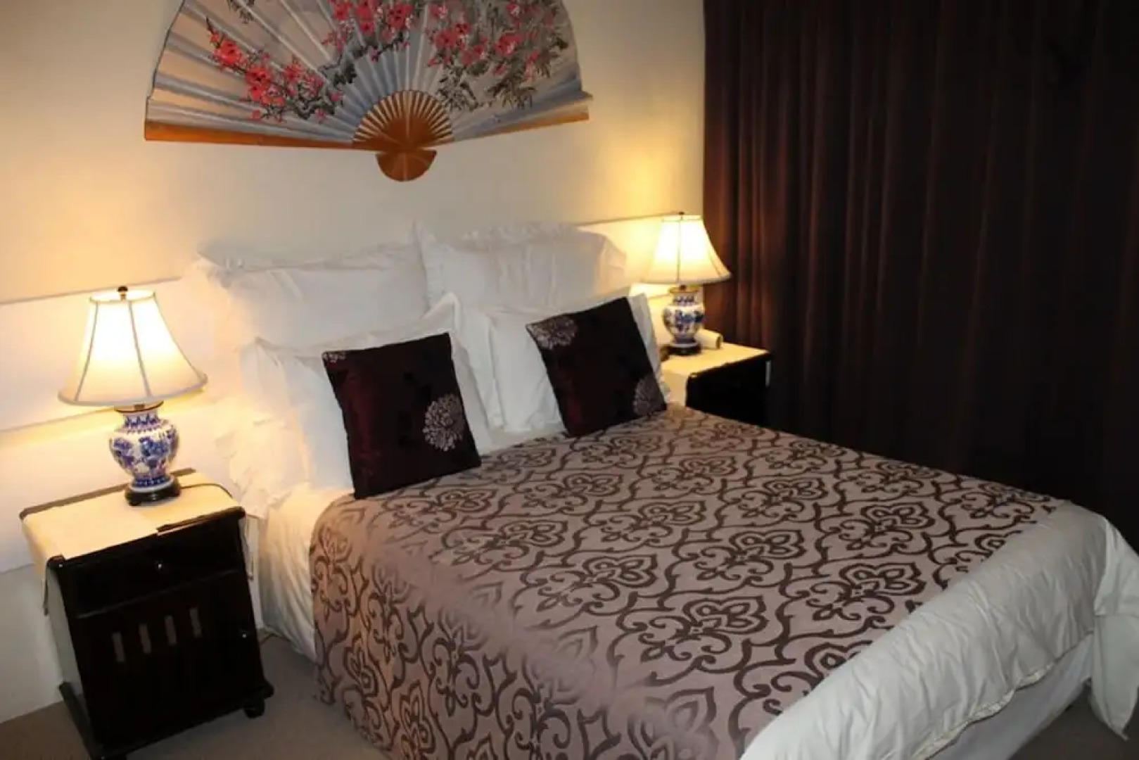 Cottage on the Hill Guest Lodge