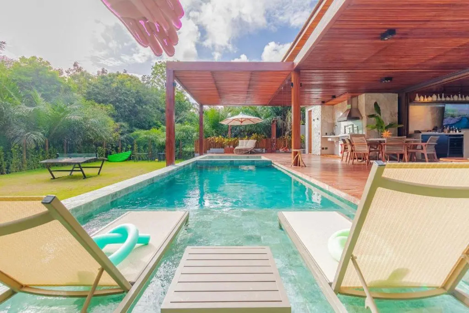 PF56 Casa Alto Padrão 6 Suítes