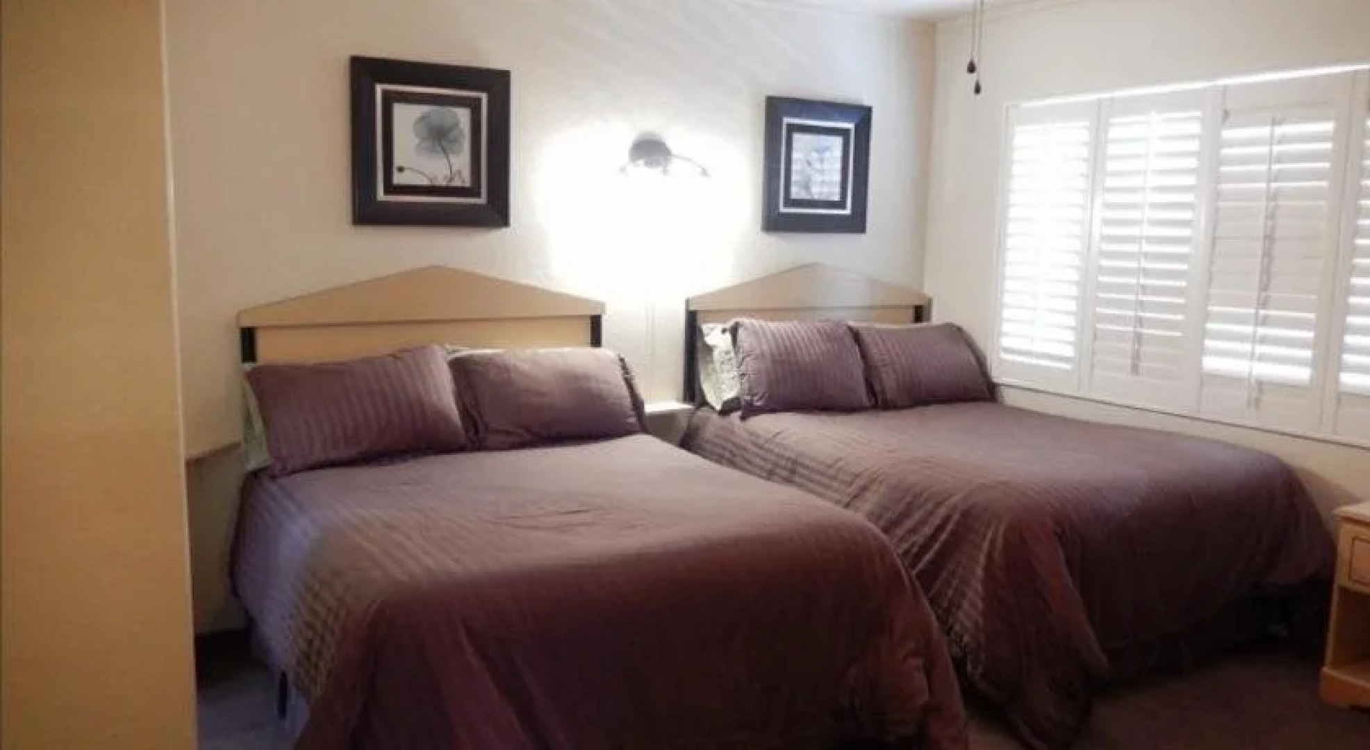 The Gateway Restaurant & Lodge