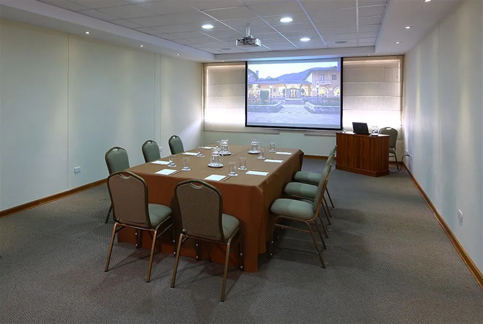 LP Los Portales Hotel Tarma