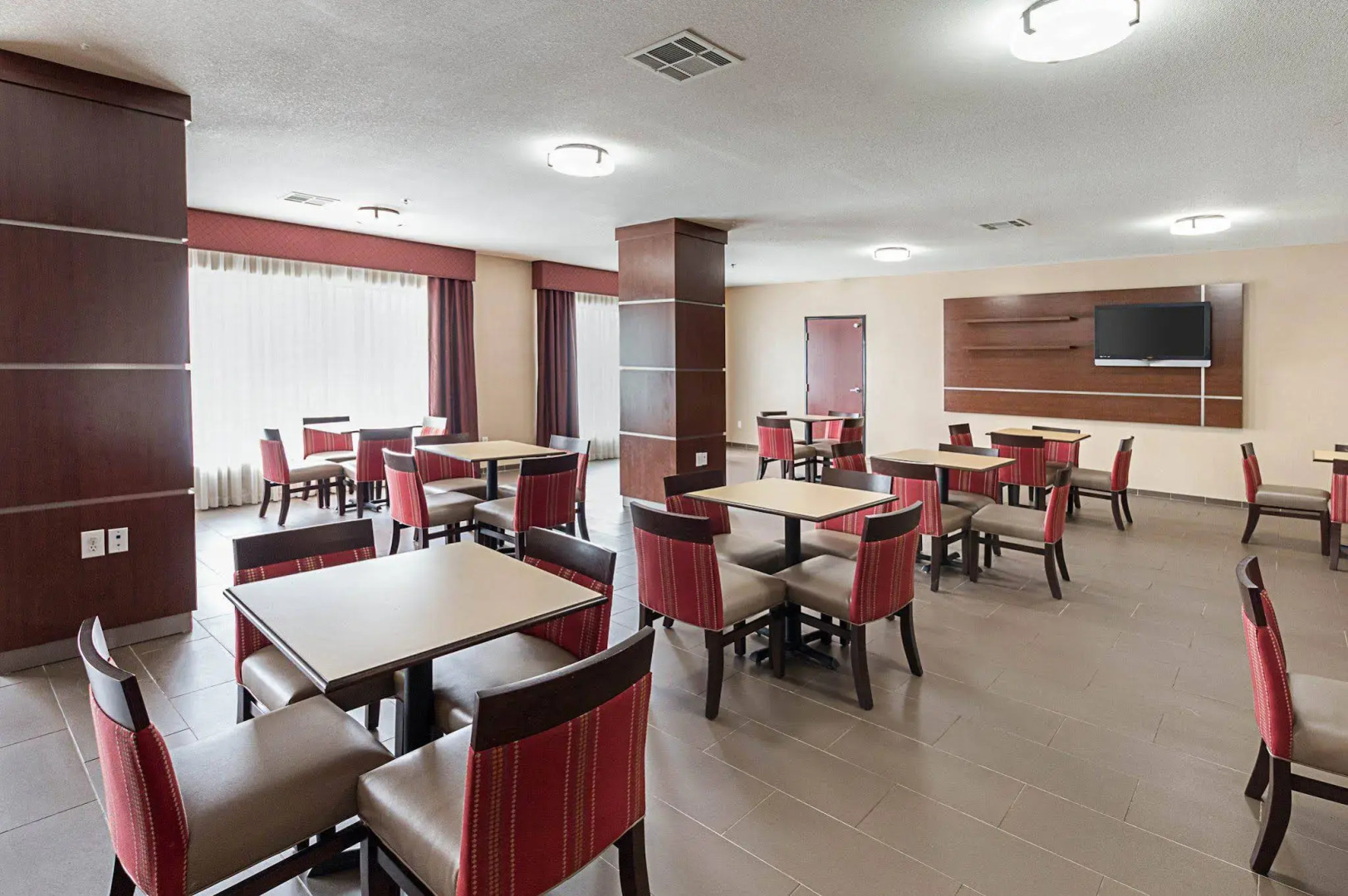Comfort Suites Ennis