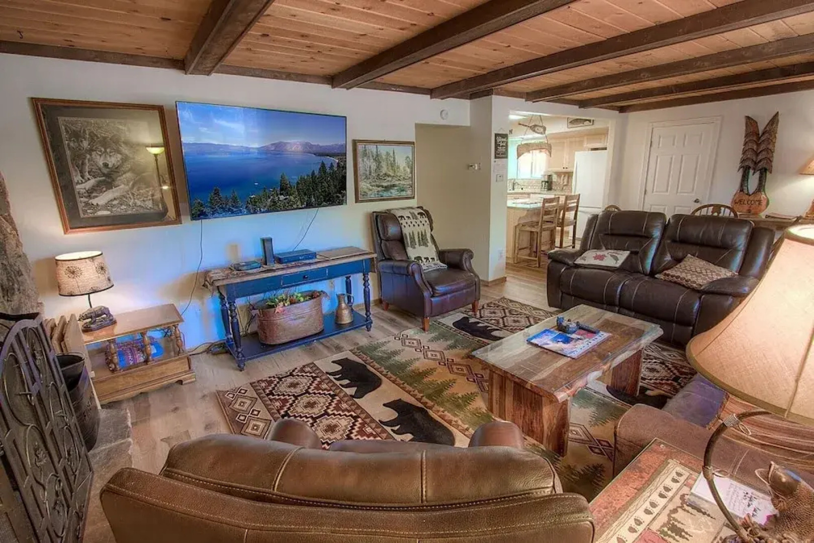 Bowers Mansion 3 Bedroom Home by Redawning