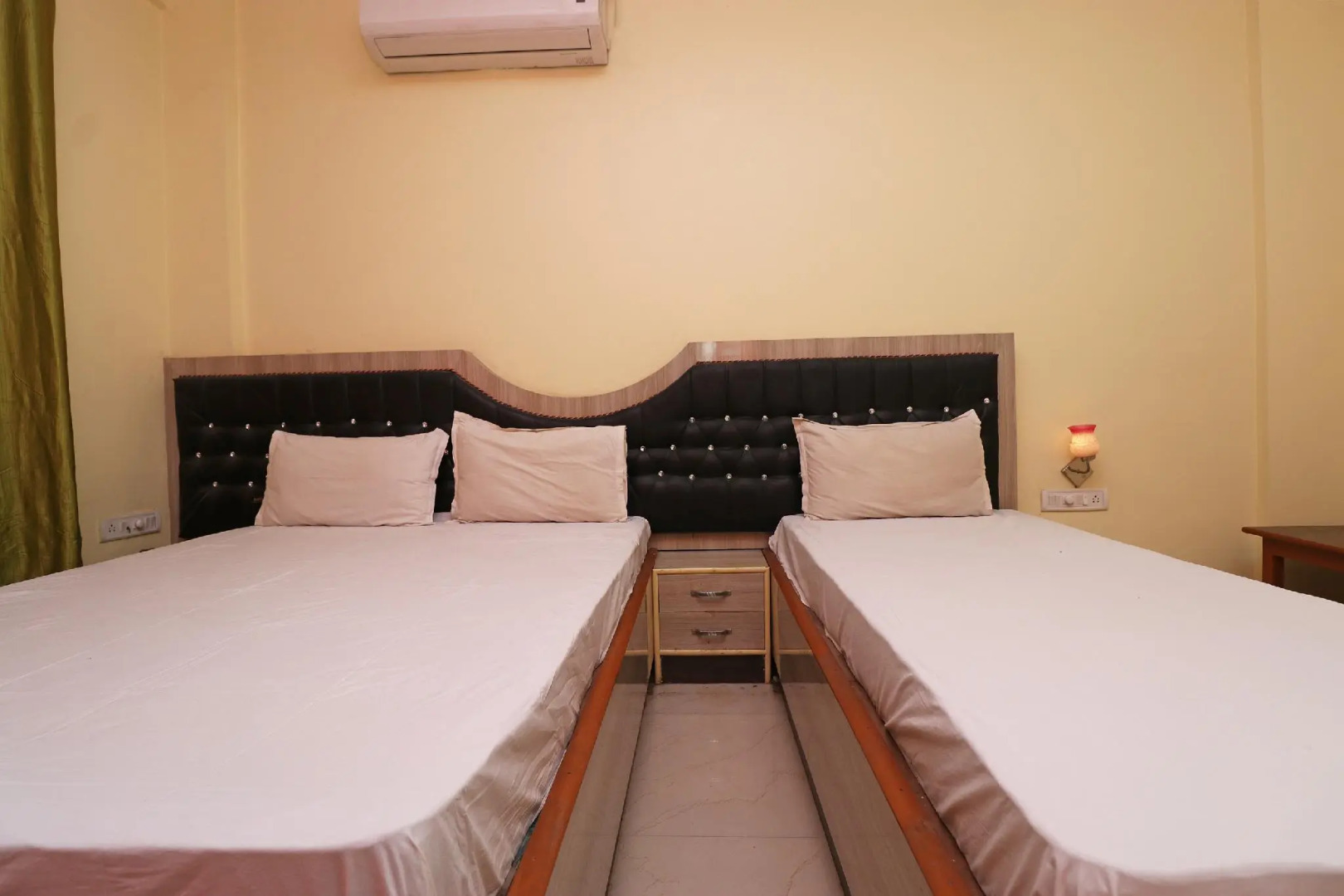 SPOT ON 38587 Hotel Midtown