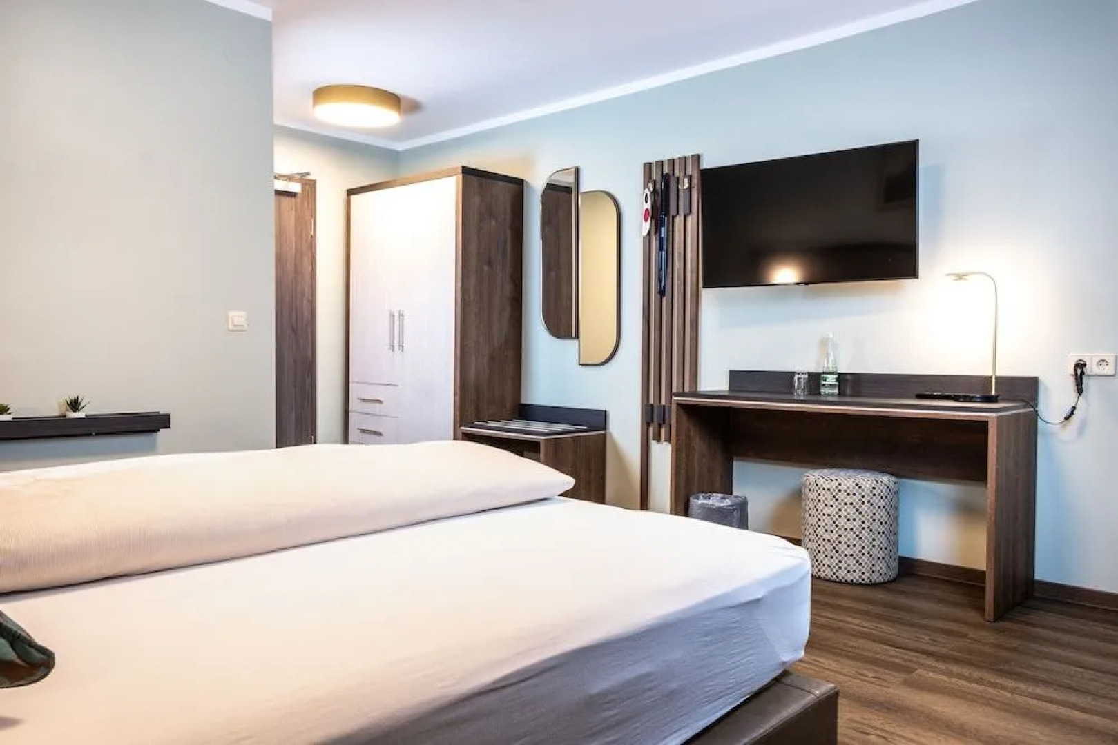 HotelRestaurant Walker