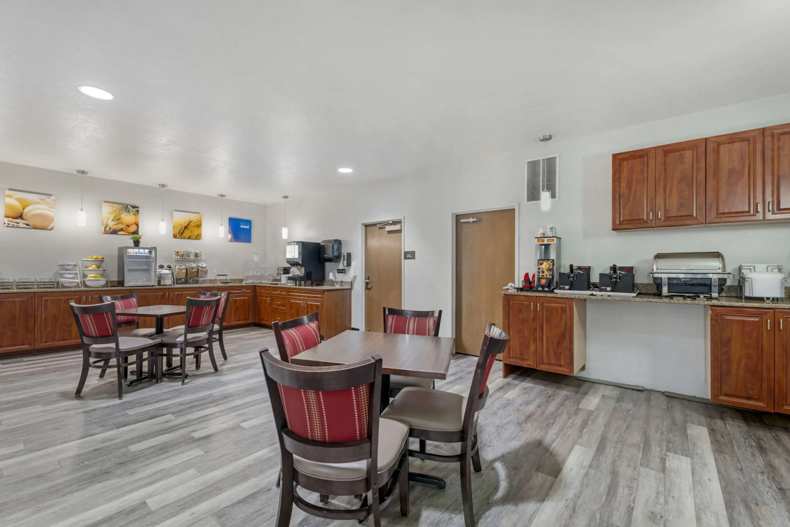 Comfort Suites Lake Geneva East