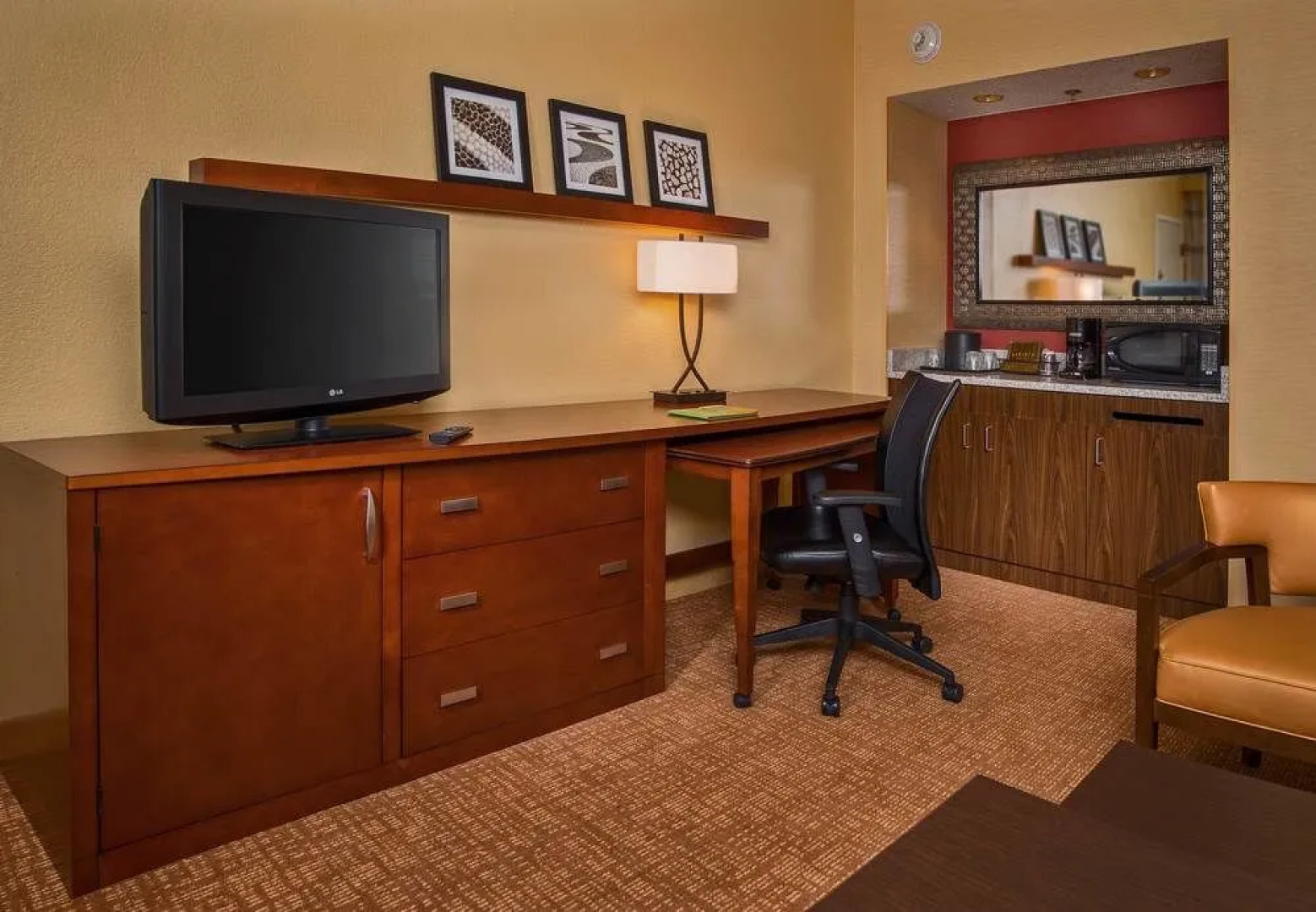 Courtyard Williamsburg Busch Gardens Area