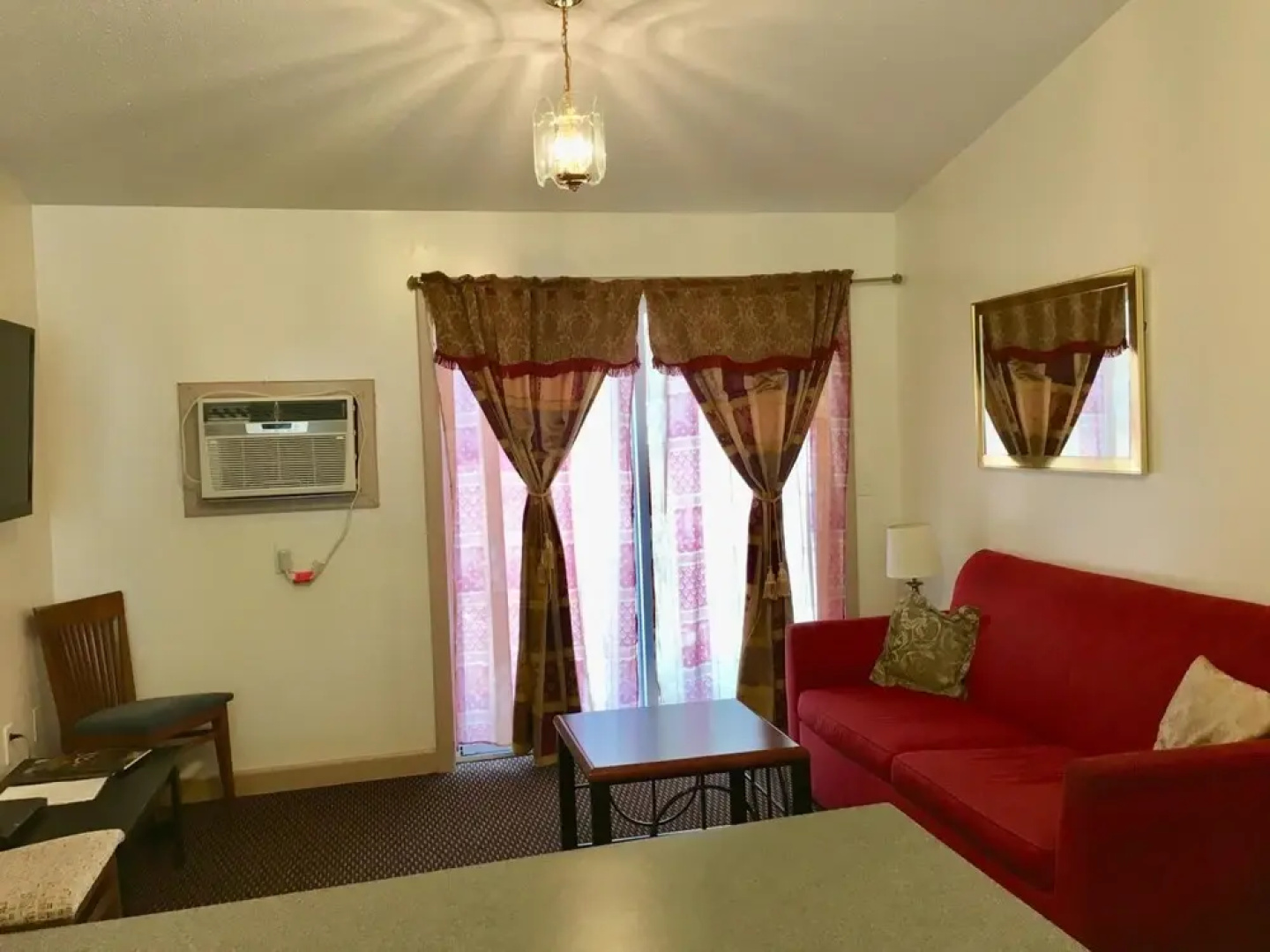 Saco River Motor Lodge & Suites