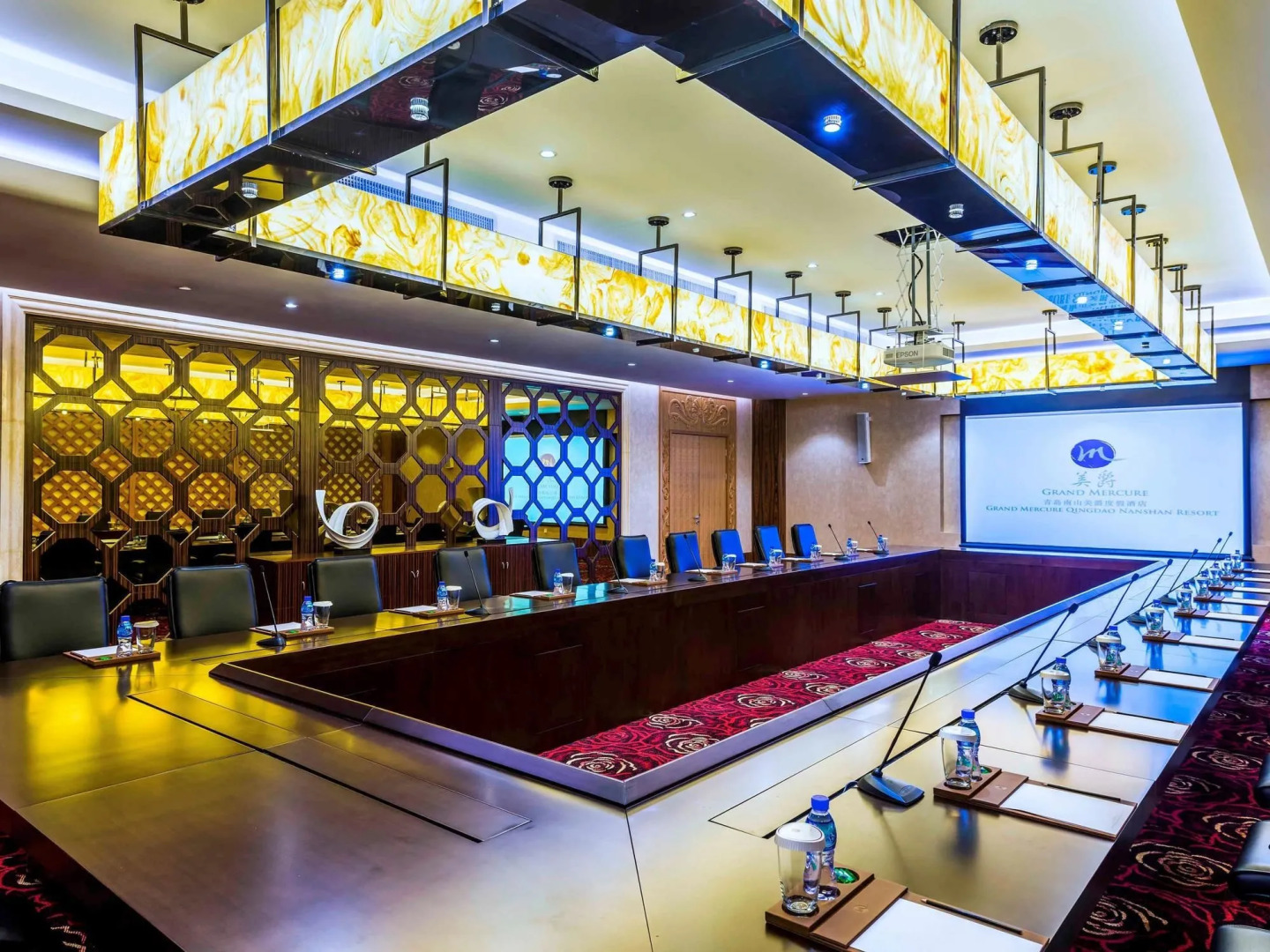 Grand Mercure Qingdao Qinglong