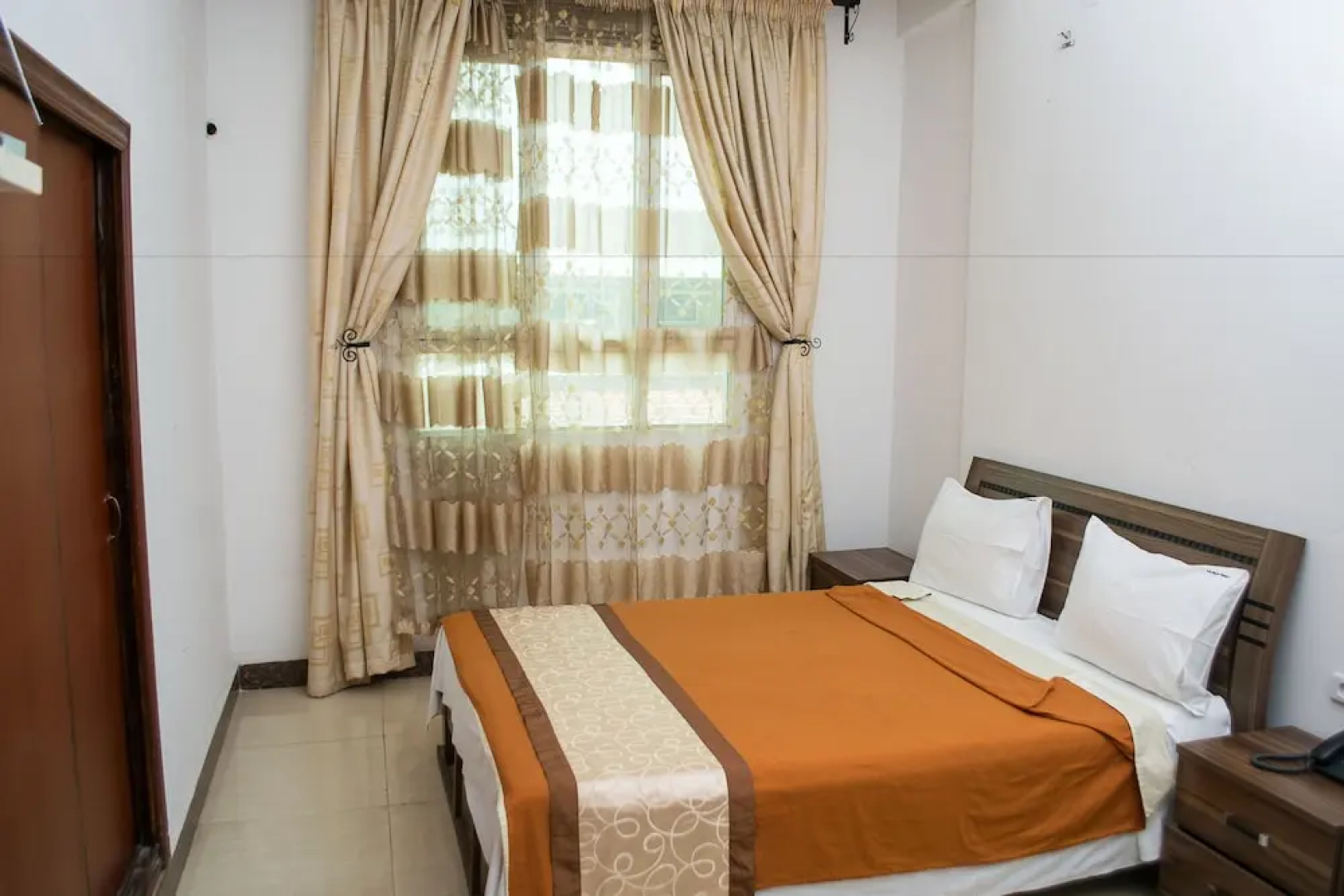La Perle Hotel