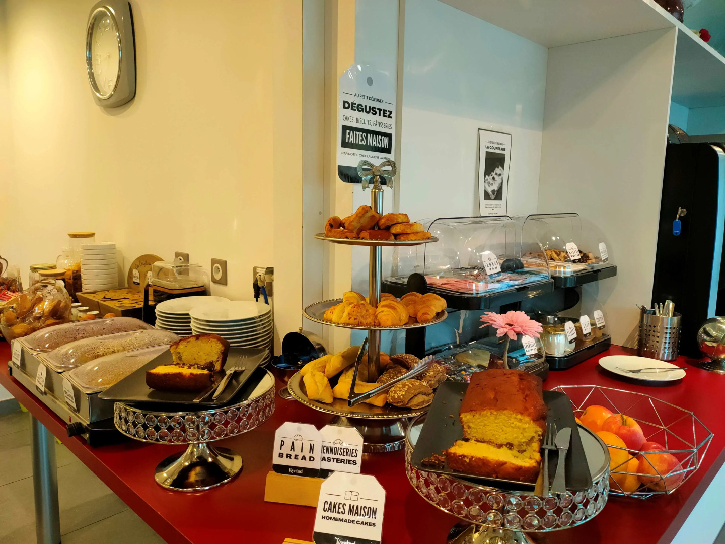 Kyriad La Garde - Saint Chely D'apcher