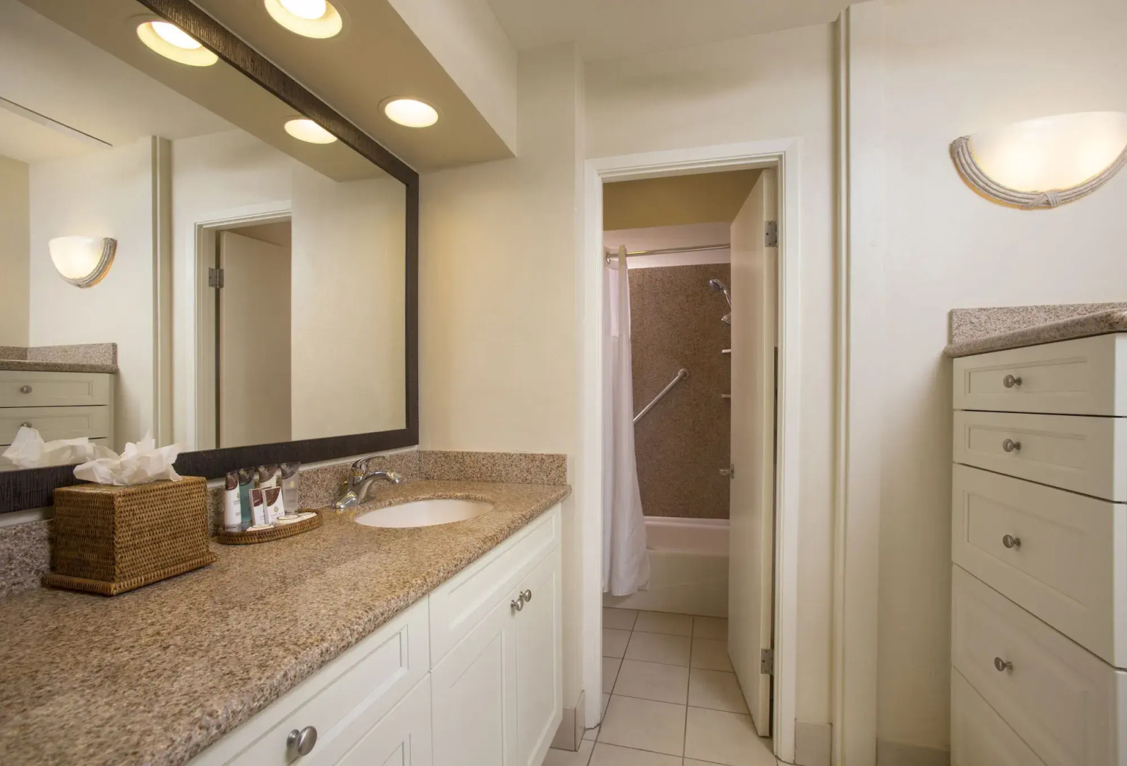 Napili Kai Beach Resort