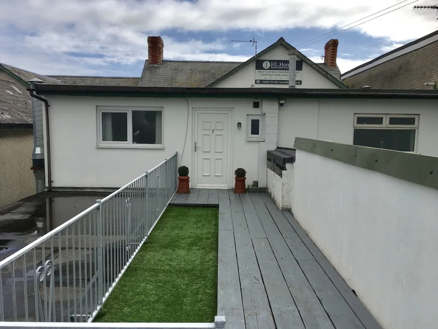 Harbour Lets - New Road Apartment - Porthcawl