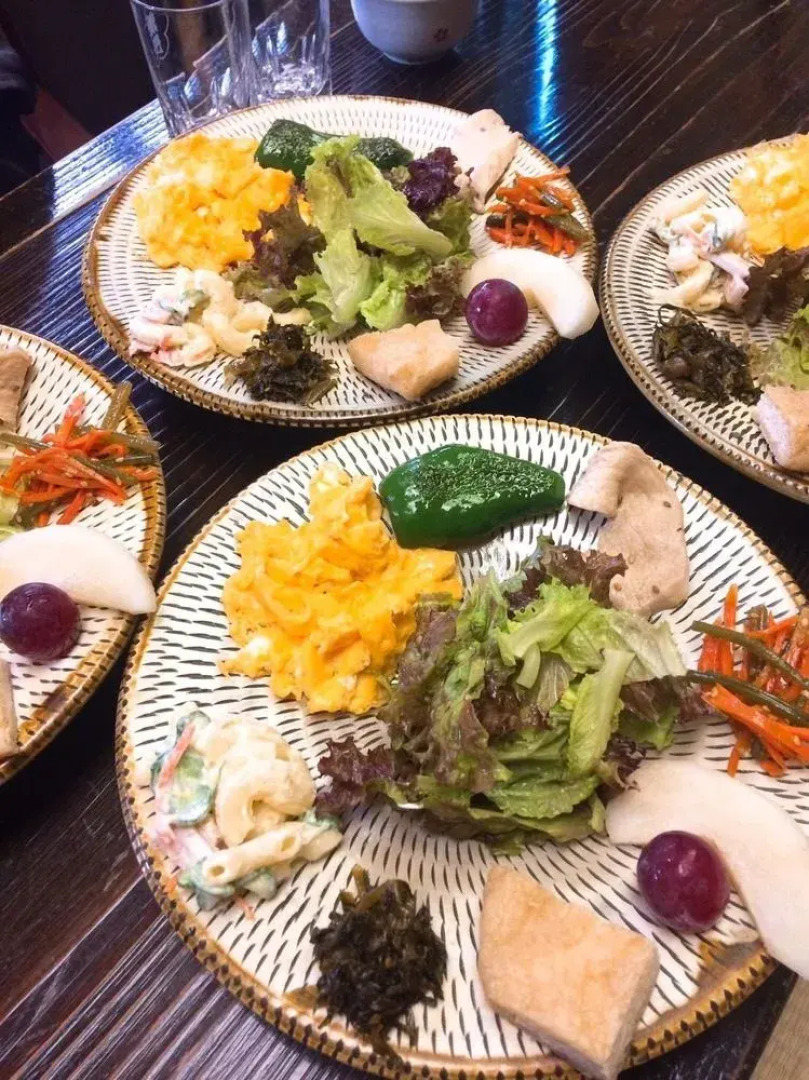 Yasuragi Guest House & Bar