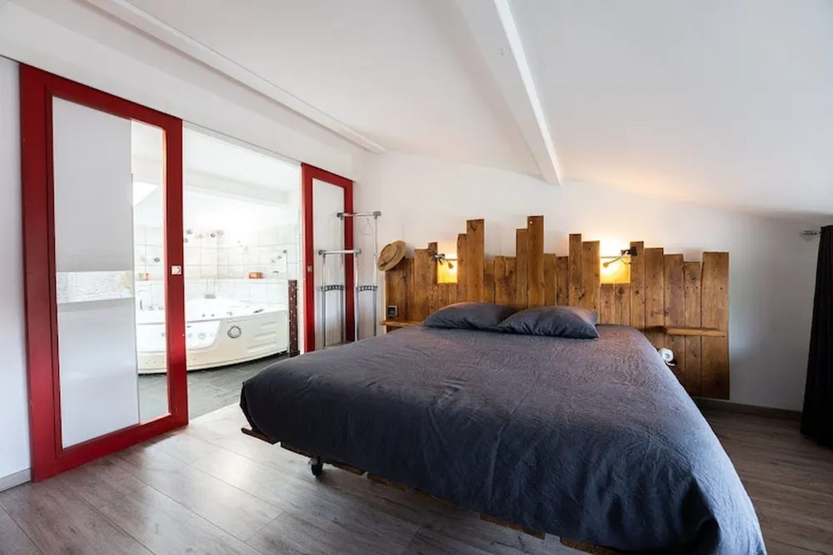 Chambres d’hôtes, Gîte, Suite : “Au Hangar ”