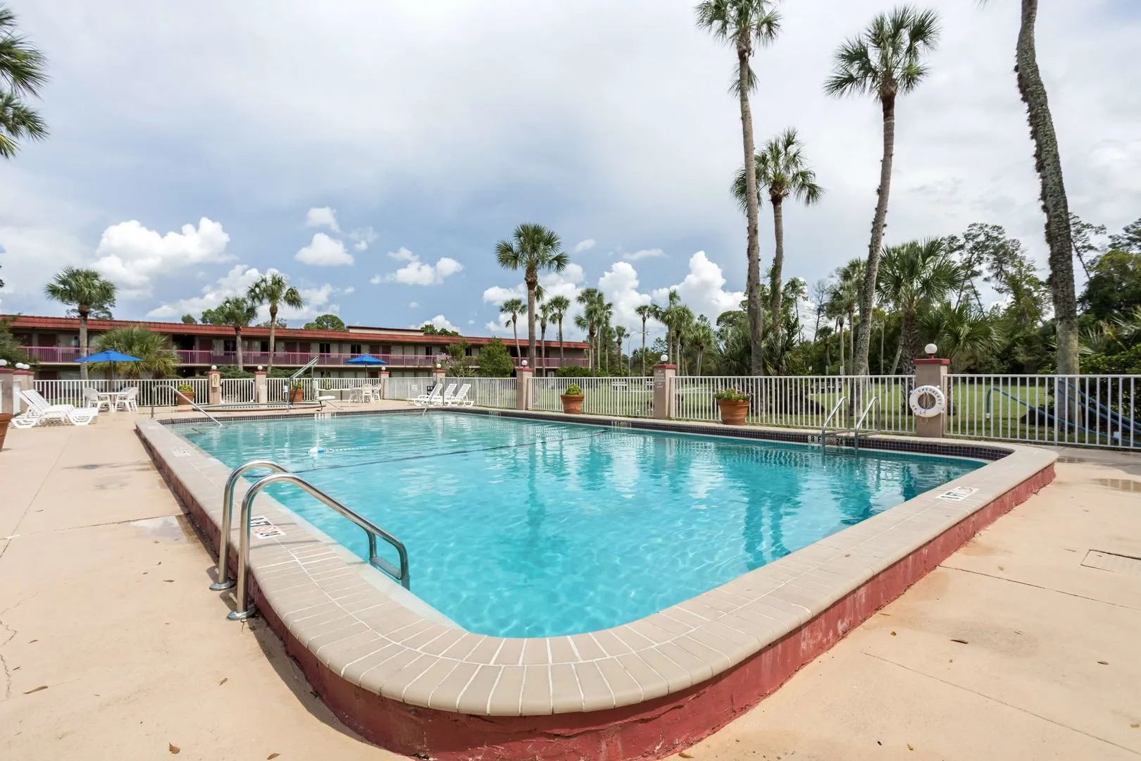 Motel 6 Spring Hill, FL - Weeki Wachee