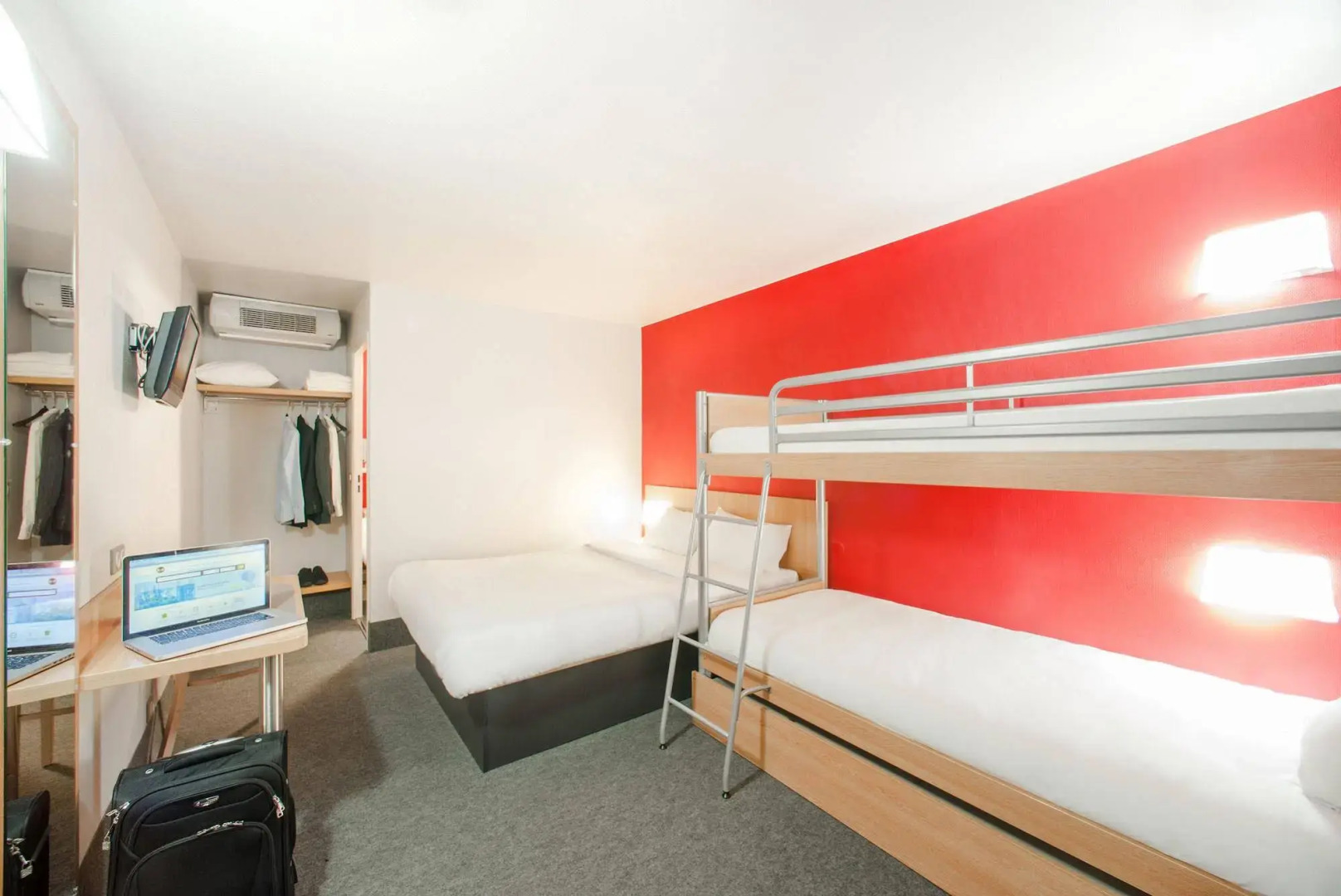 B&B HOTEL Pontault-Combault