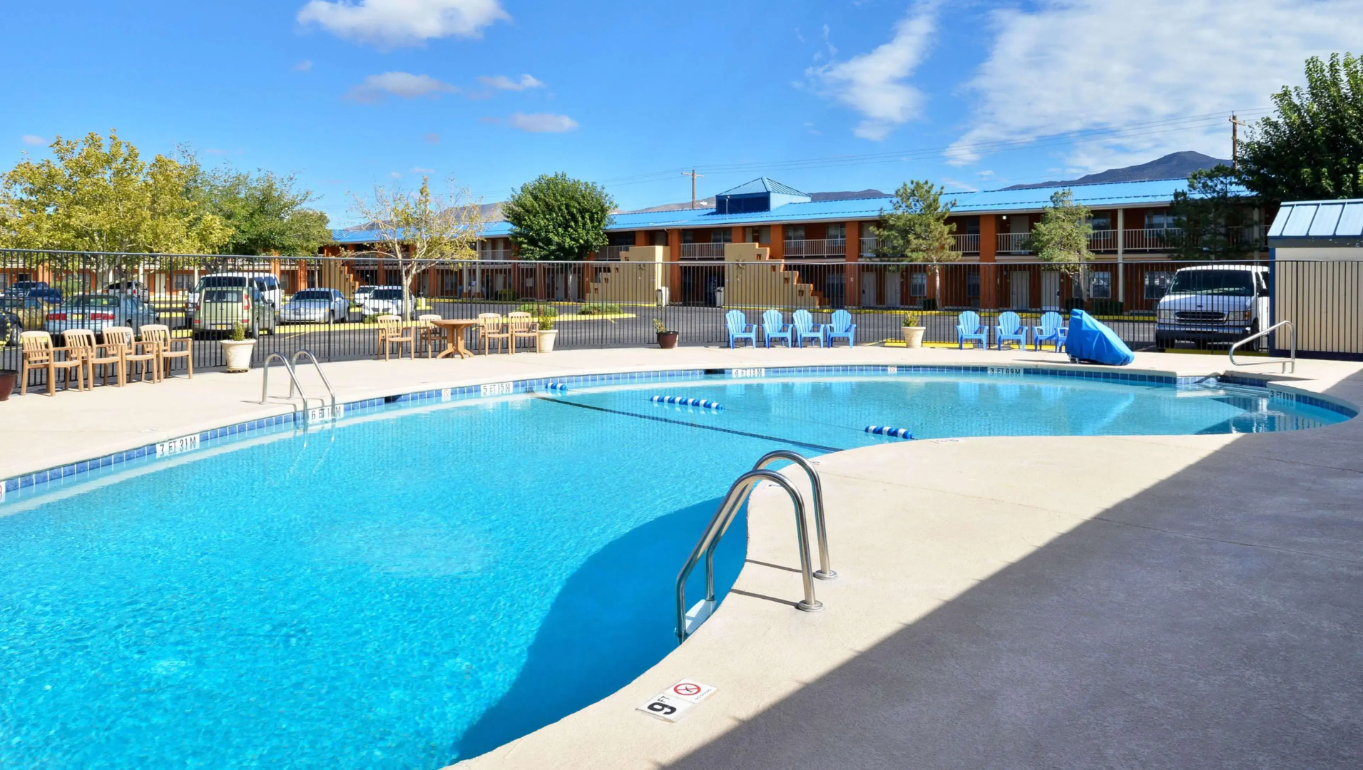 The Classic Desert Aire Hotel