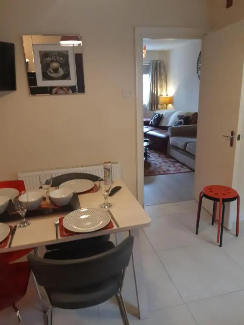 4 Bleach Green Apartments