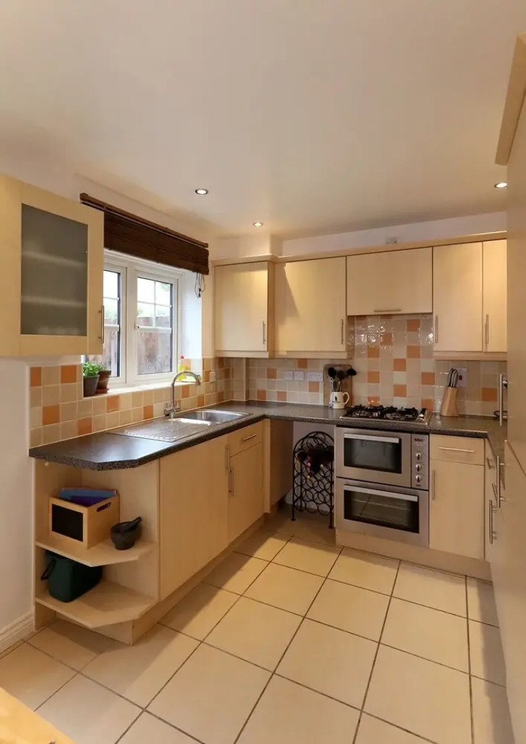 Hales Homely House