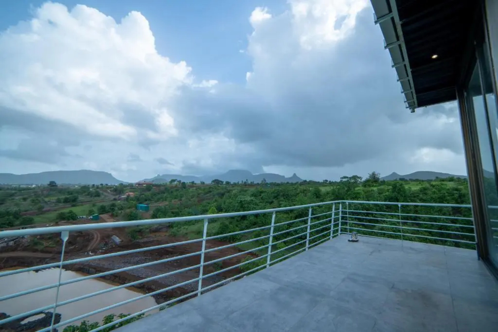 Grape County Eco Resorts