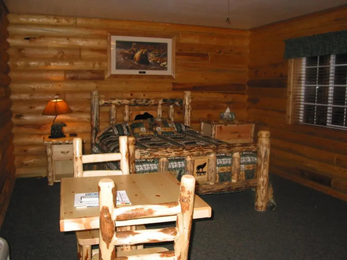Wolf Den Log Cabin Motel and RV Park