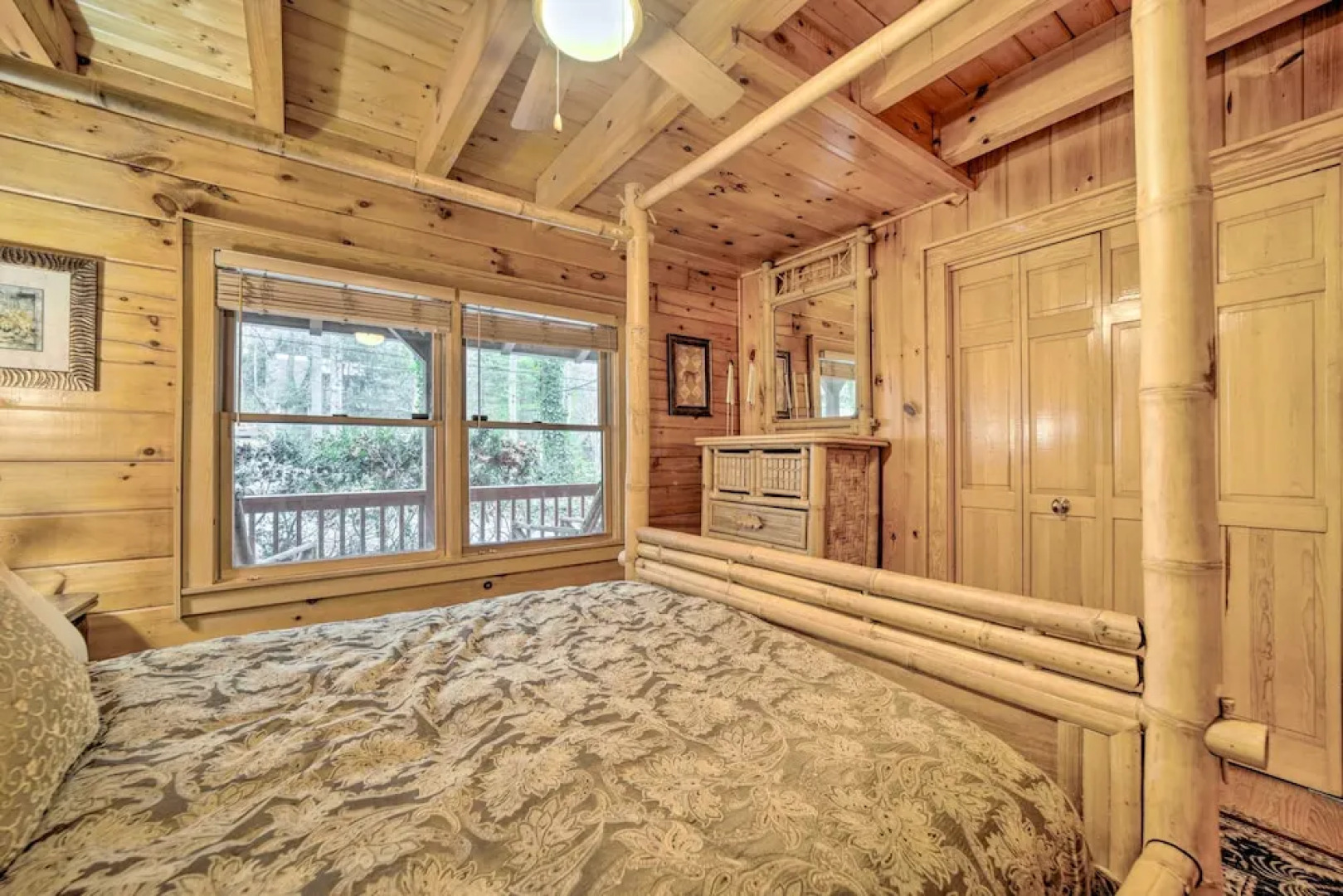 Walk to Golfing: Grand Maggie Valley Cabin!