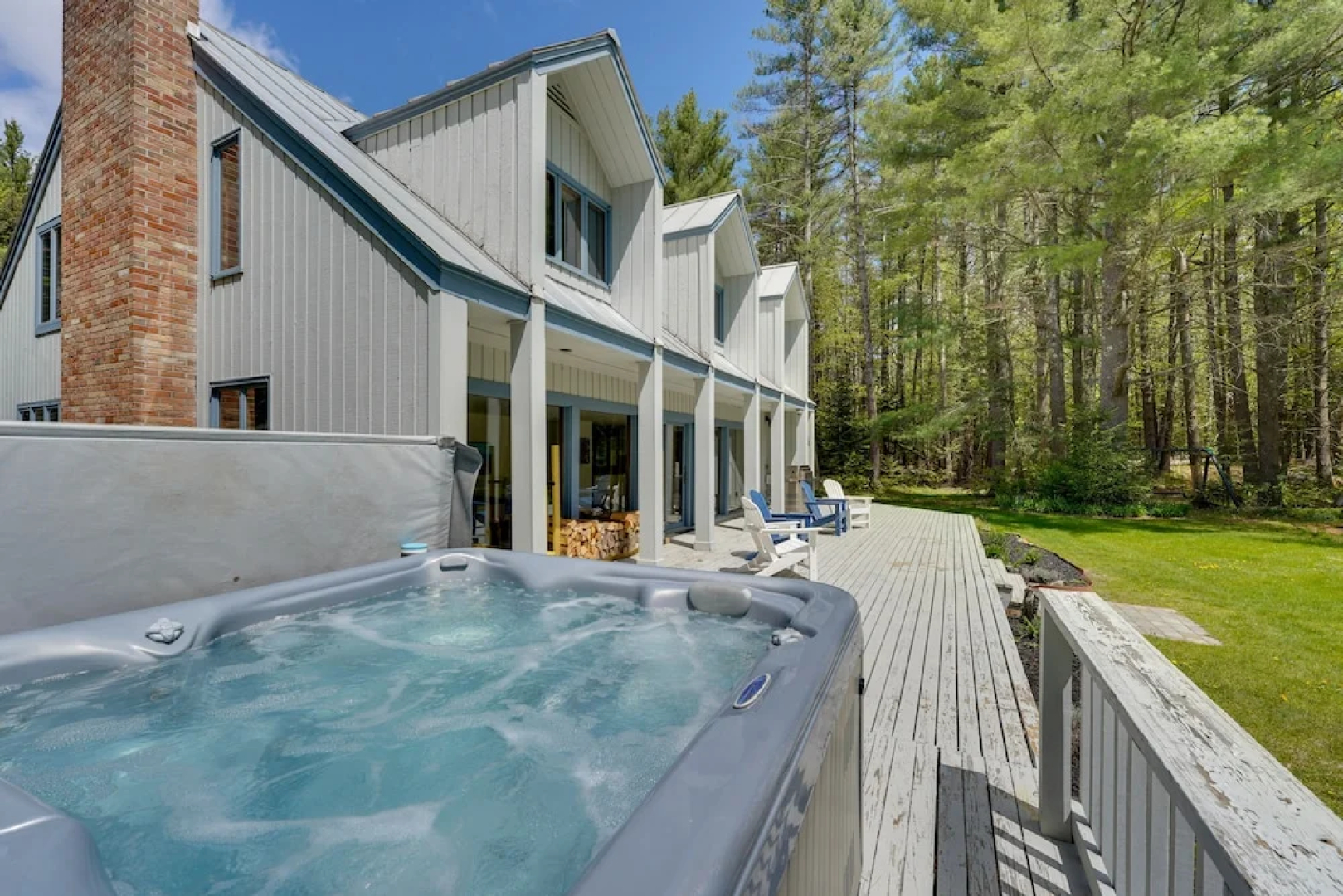 Mendon Home w/ Hot Tub, Fire Pit & Near Skiing!