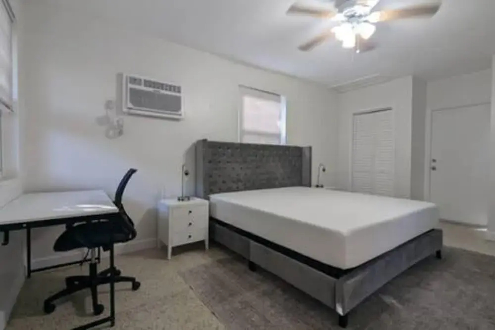 437 NE 107th Pool Hot Tub Patio 5 Bedrooms 3 Baths Parking