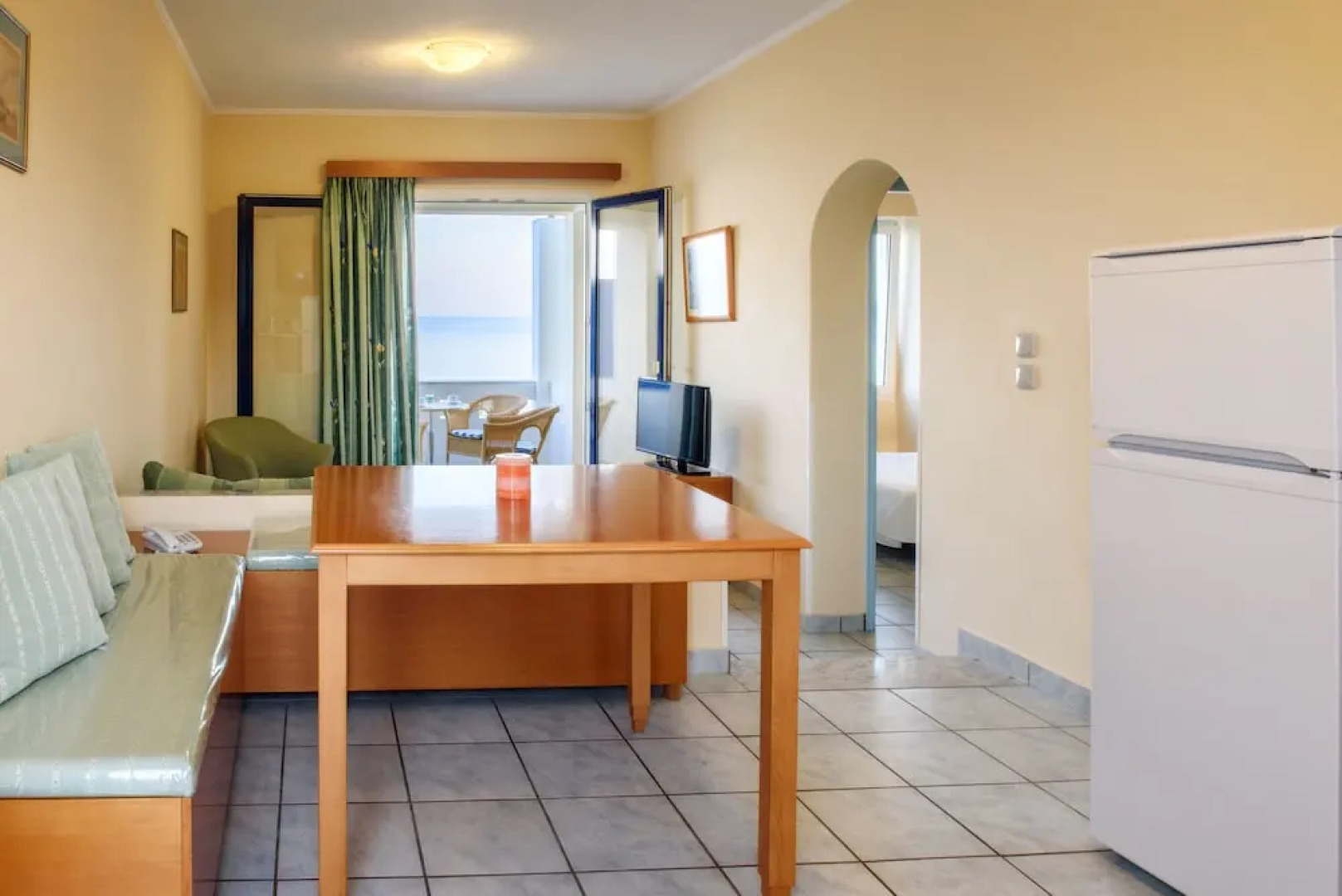 Sea Breeze Hotel Apartments & Residences