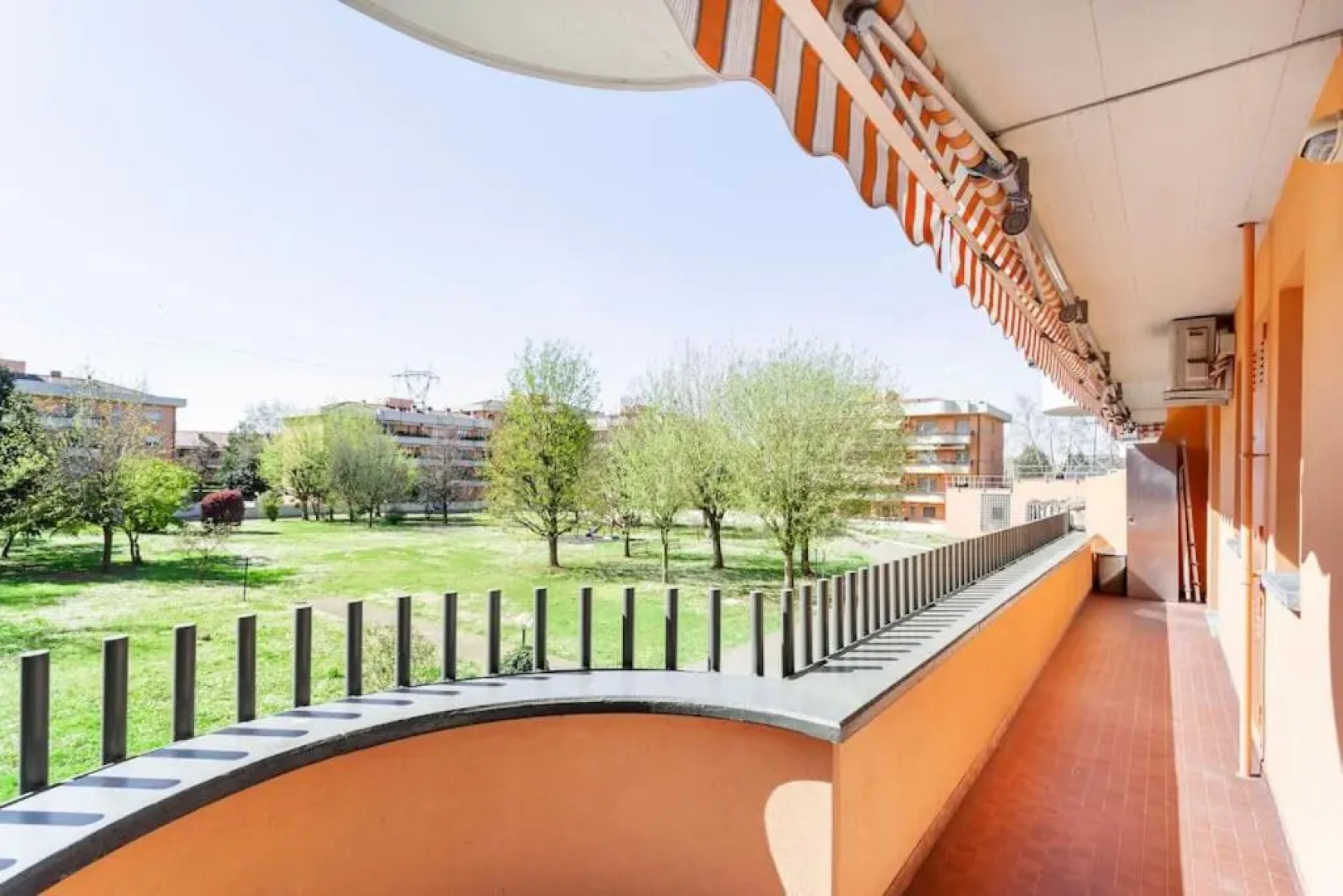 Elegante Suite adiacente Metro, Wifi Netflix