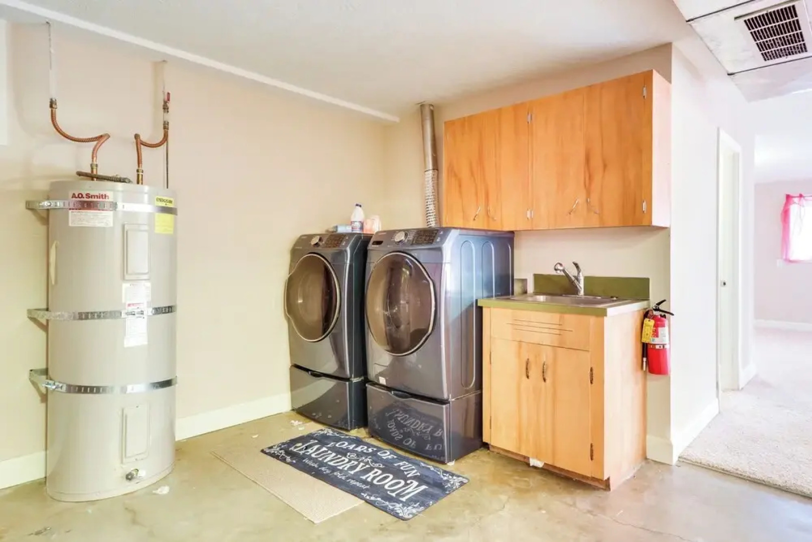 Spacious Portland Area Home w/ Fenced Yard