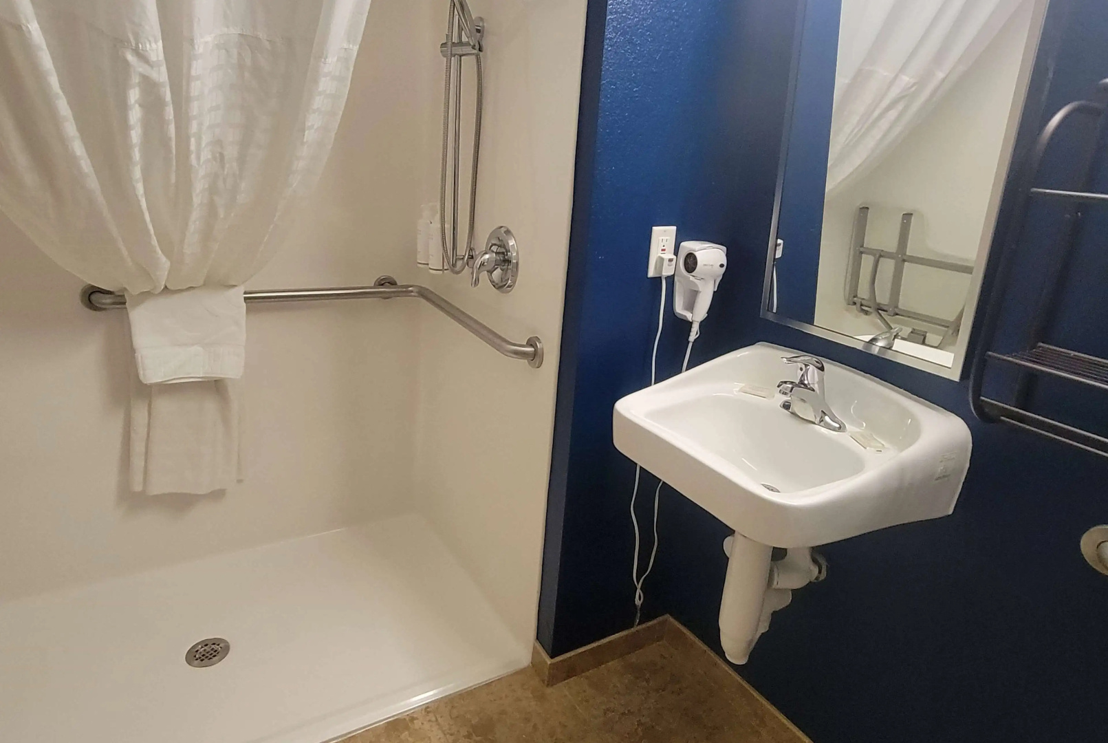 Microtel Inn & Suites by Wyndham Council Bluffs/Omaha